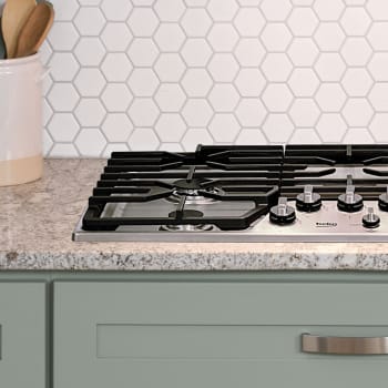 Beko BCTG30500SS 30-Inch 5-Burner Built-In Gas Cooktop - Professional Grade Stainless Steel Stove Top for Home Kitchen Cooking, Perfect for Boiling, Searing, and Simmering