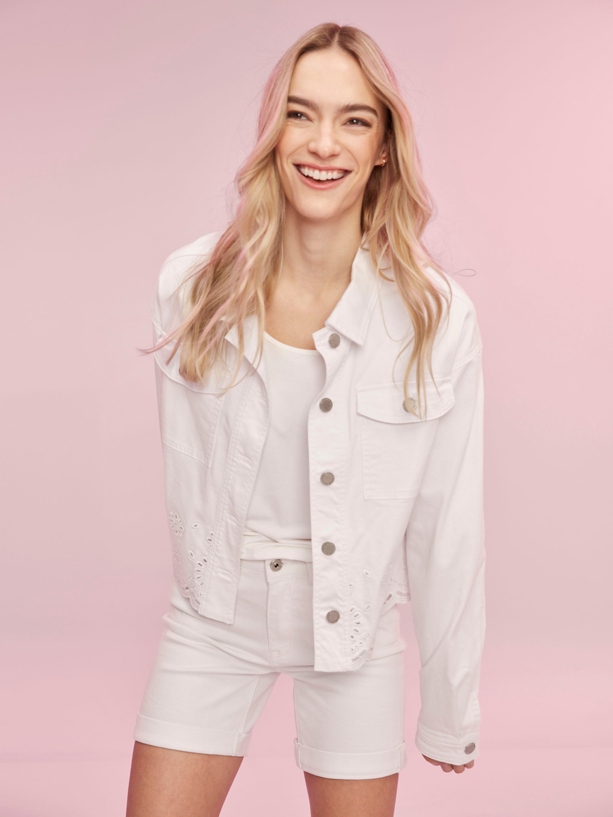 Stylish White Twill Scalloped Eyelet Jacket for Women - Perfect for Spring Outfits & Casual Wear