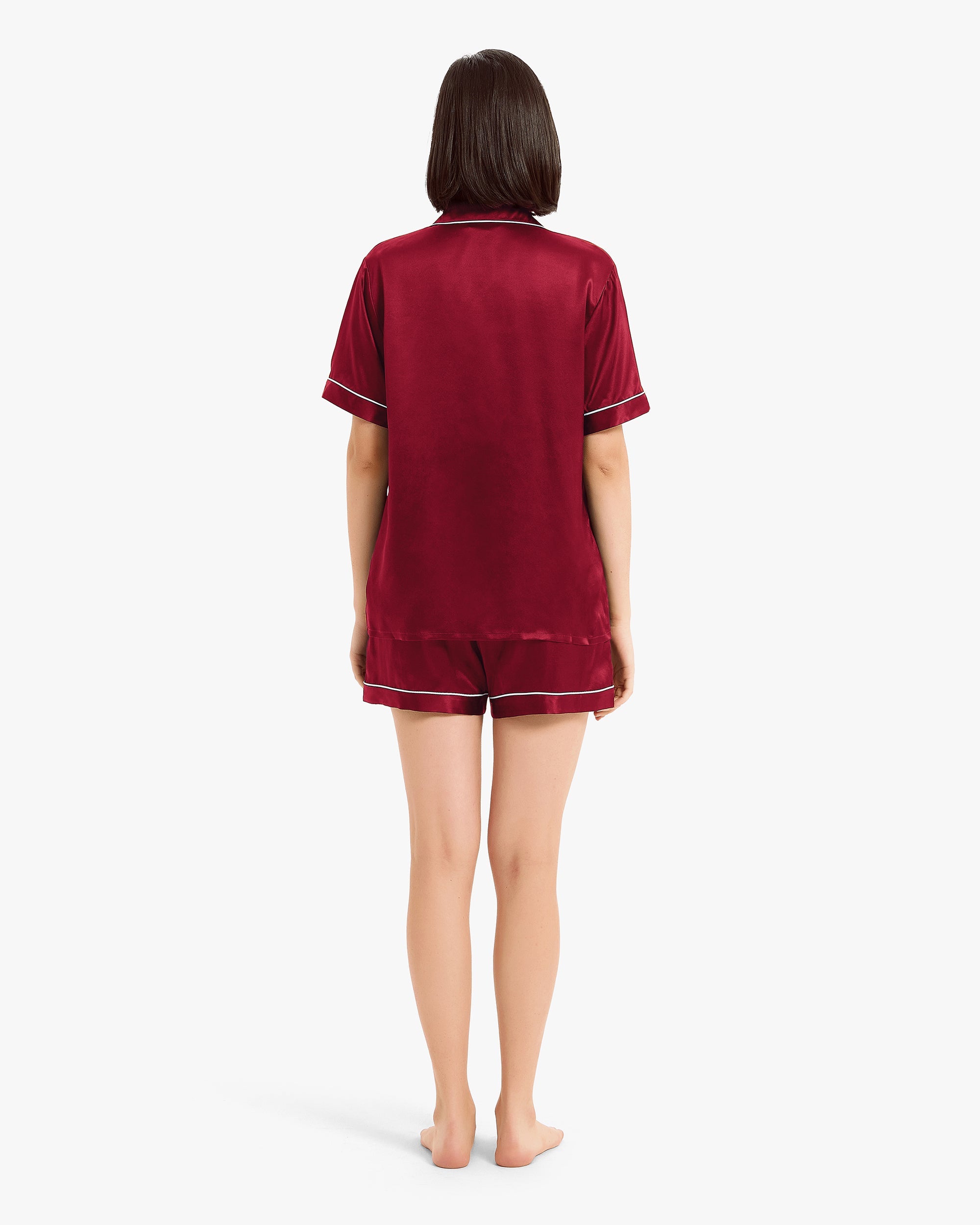 Elegant Silk Short Pajamas for Women - Soft & Breathable Sleepwear - Perfect for Summer Nights & Lounge Wear