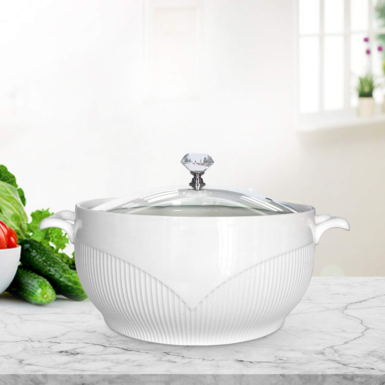 Premium White Ceramic Soup Tureen with Glass Lid - 7.48 Inch Porcelain Serving Bowl for Restaurants & Home Kitchens - Elegant Decorative Covered Soup Tureen for Creamy Soups, Stews & Chili - Perfect for Dinner Parties, Holiday Meals & Family Gatherings