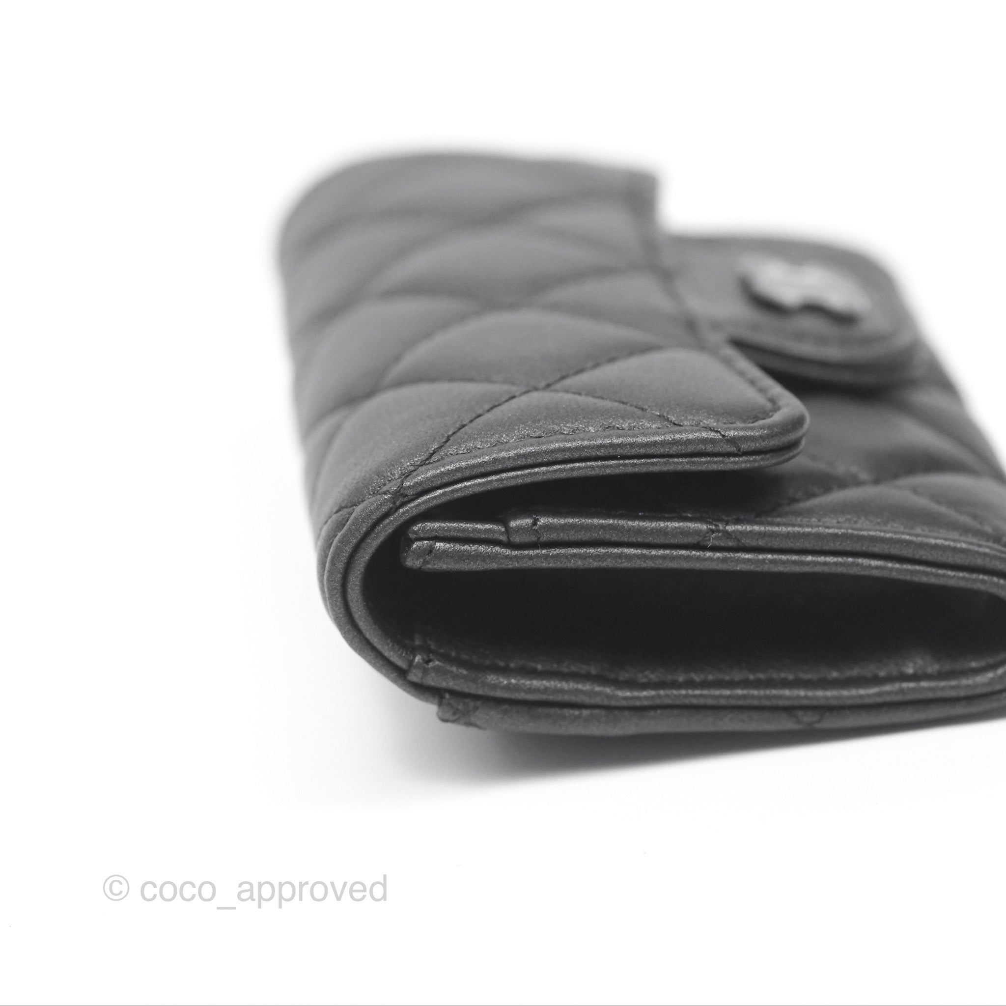 Chanel Classic Flap Card Holder - Quilted Iridescent So Black Leather Wallet for Women | Luxury Credit Card Case for Everyday Use & Special Occasions