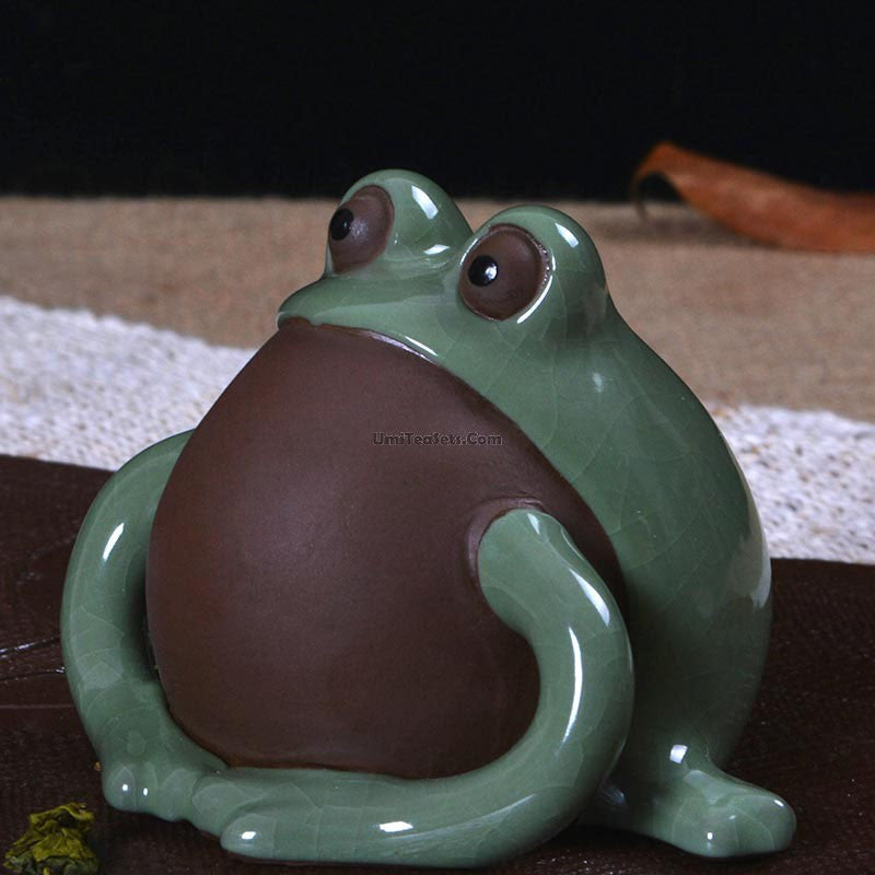 Premium Ge Kiln Ceramic Clay Frog Tea Pet - Handcrafted Zen Tea Companion for Gongfu & Japanese Tea Ceremony - Perfect Gift for Tea Lovers & Meditation Spaces
