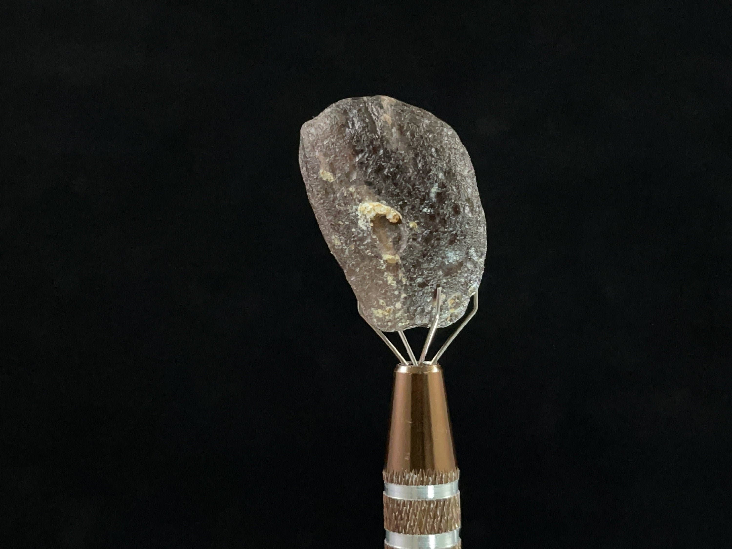 COLOMBIANITE Raw Crystal - Natural Obsidian & Tektite Stone for Gothic Home Decor & Healing (45516) | Spiritual Protection, Meditation & Witchcraft Supplies