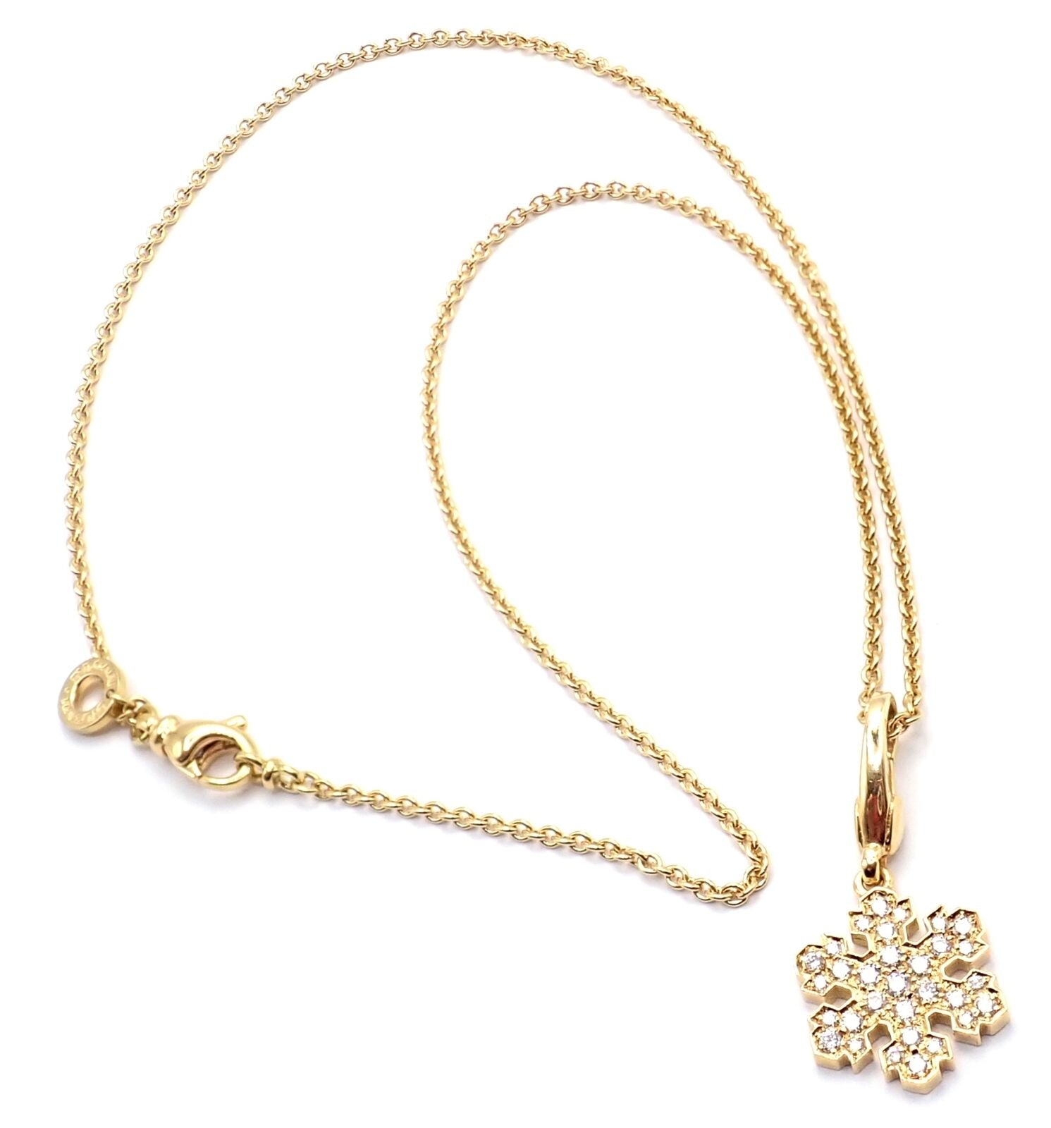 Bulgari Bvlgari Fiocco De Neve Snowflake 18k Gold Diamond Pendant Necklace - Luxury Italian Jewelry for Women, Perfect for Christmas Gifts & Special Occasions