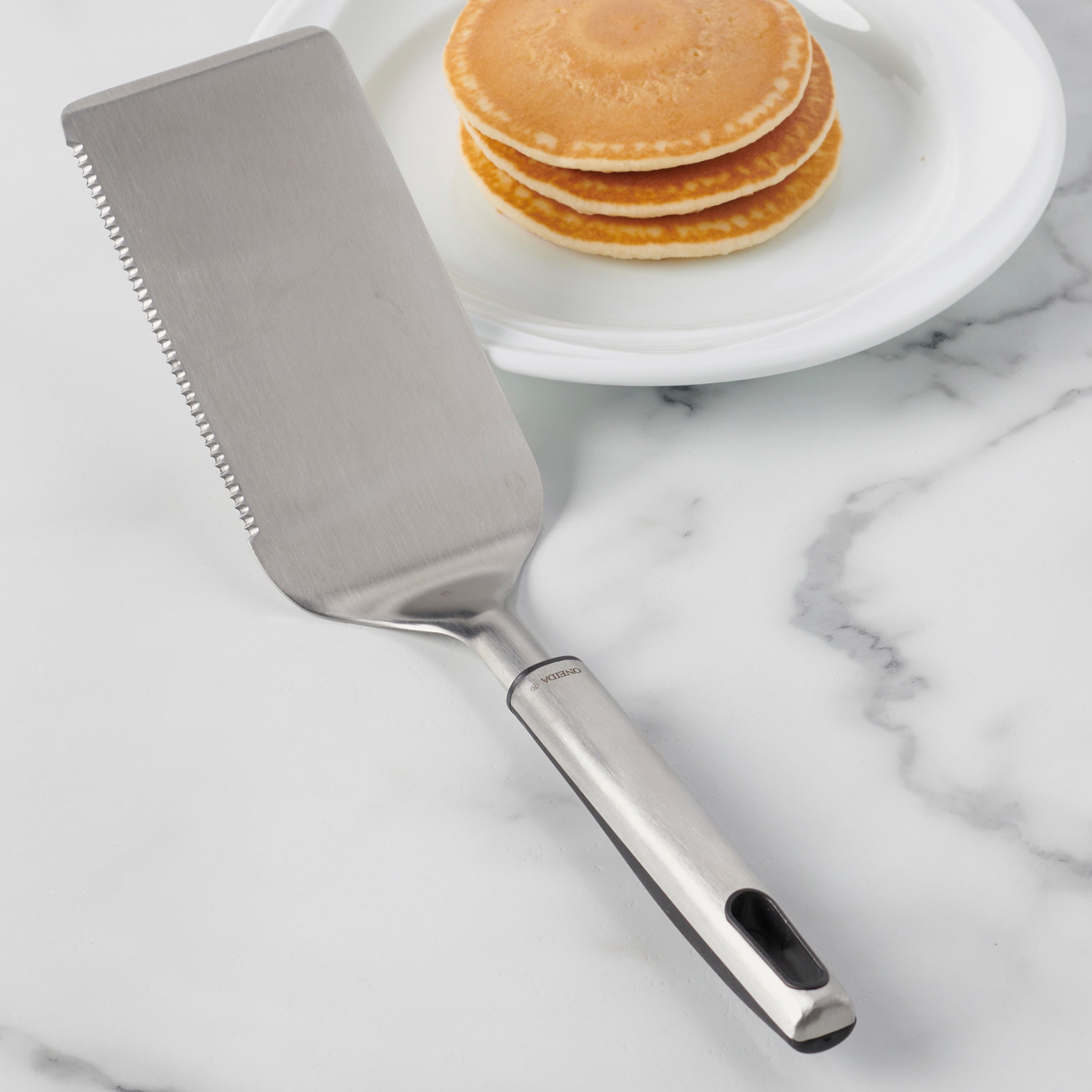 Premium Stainless Steel Griddle Turner - Heavy Duty Spatula for BBQ, Grilling & Flipping Burgers, Pancakes, Eggs - Perfect for Outdoor Cooking & Kitchen Use