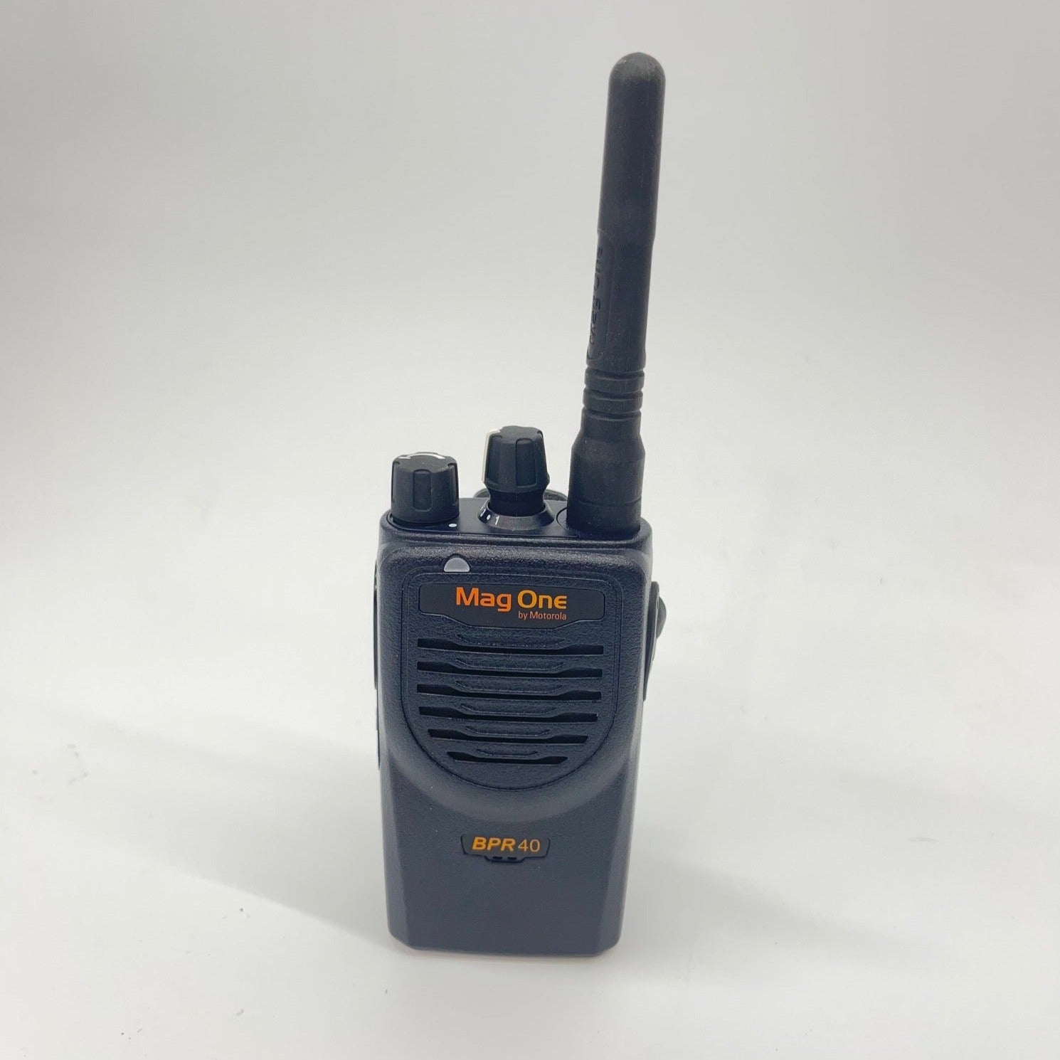 Motorola Mag One BPR40 AAH84RCS8AA1AN 8-Channel UHF Two-Way Radio - Long Range Communication for Construction, Security & Outdoor Activities