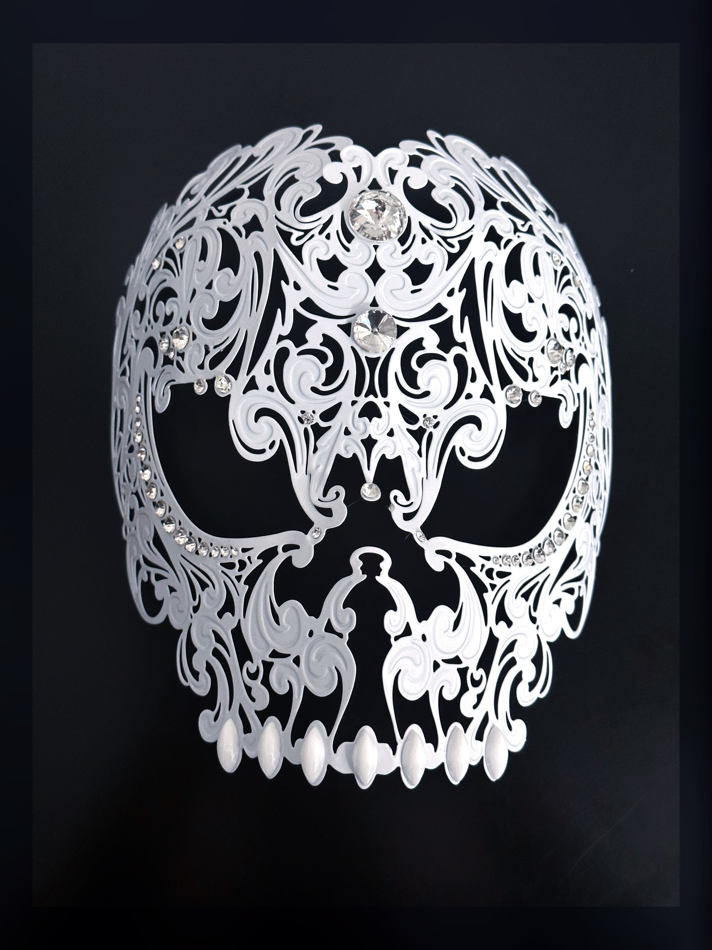 Gothic White Metal Skull Mask - Halloween Costume Accessory, Cosplay Prop, Steampunk Decor, Horror Party Supplies