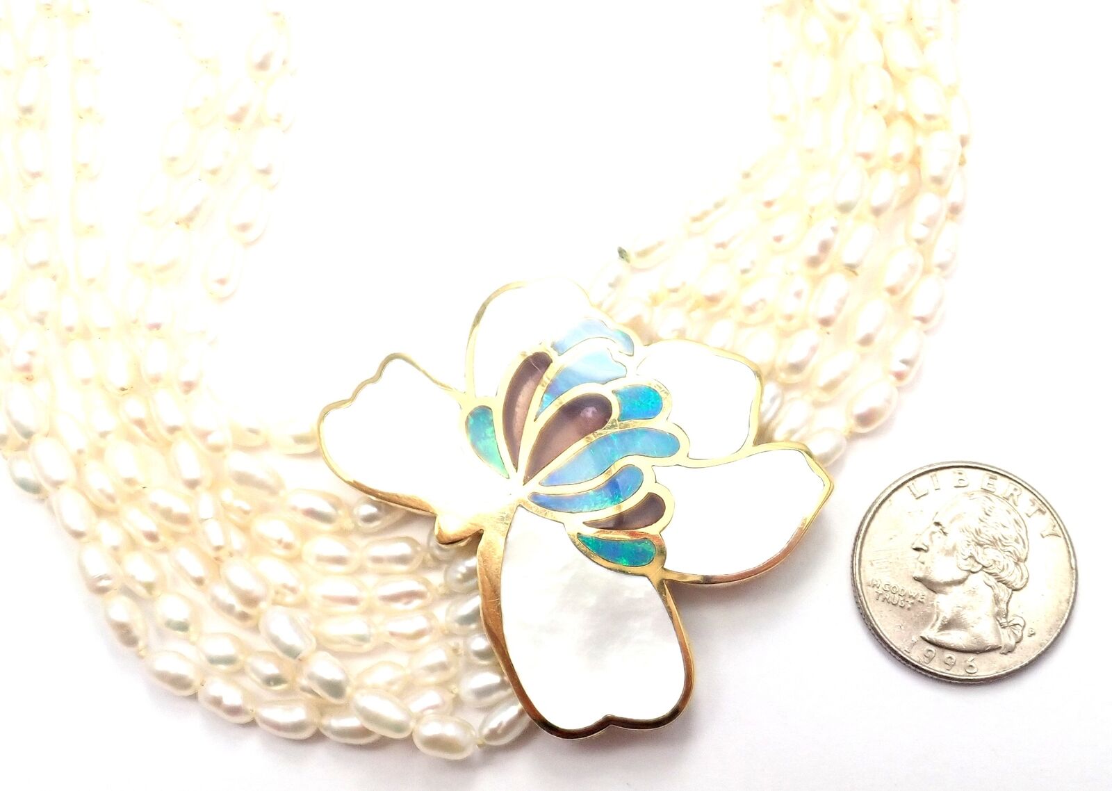 Authentic Tiffany & Co 18k Yellow Gold Mother of Pearl Flower Necklace - Elegant Jewelry Gift for Women, Perfect for Weddings & Special Occasions