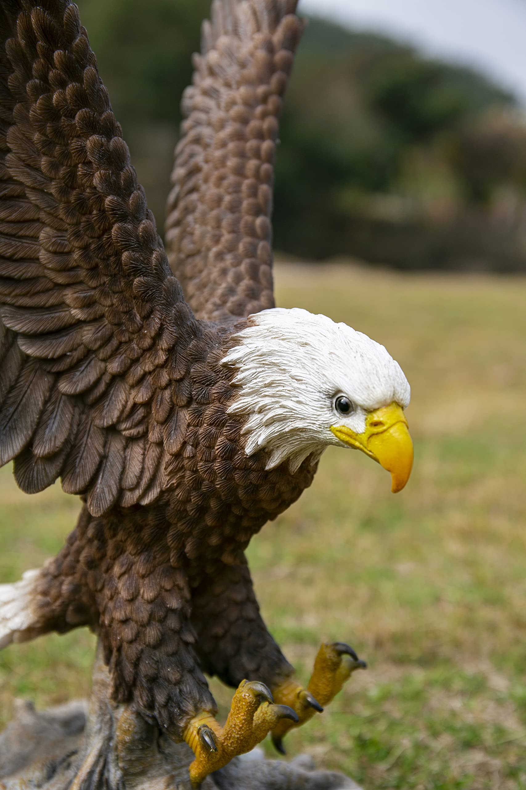 HiLine Gift Ltd. Flying Eagle Statue - 3.52 lb Bronze Eagle Sculpture, 11.42
