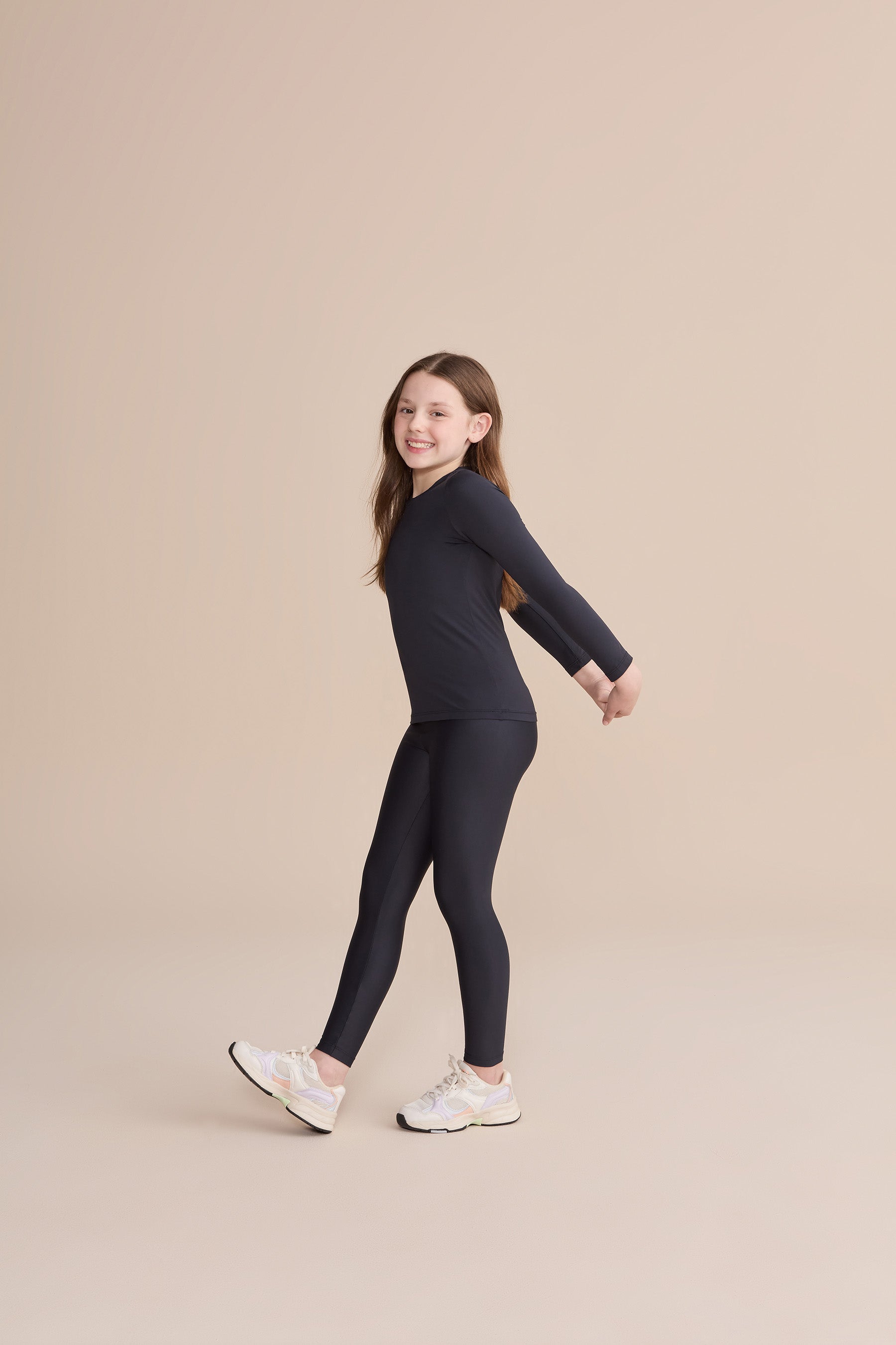 Thermo Skin Long Sleeve T-Shirt for Kids - Warm Thermal Base Layer for Boys & Girls - Perfect for Winter Sports, Outdoor Activities & Cold Weather Layering