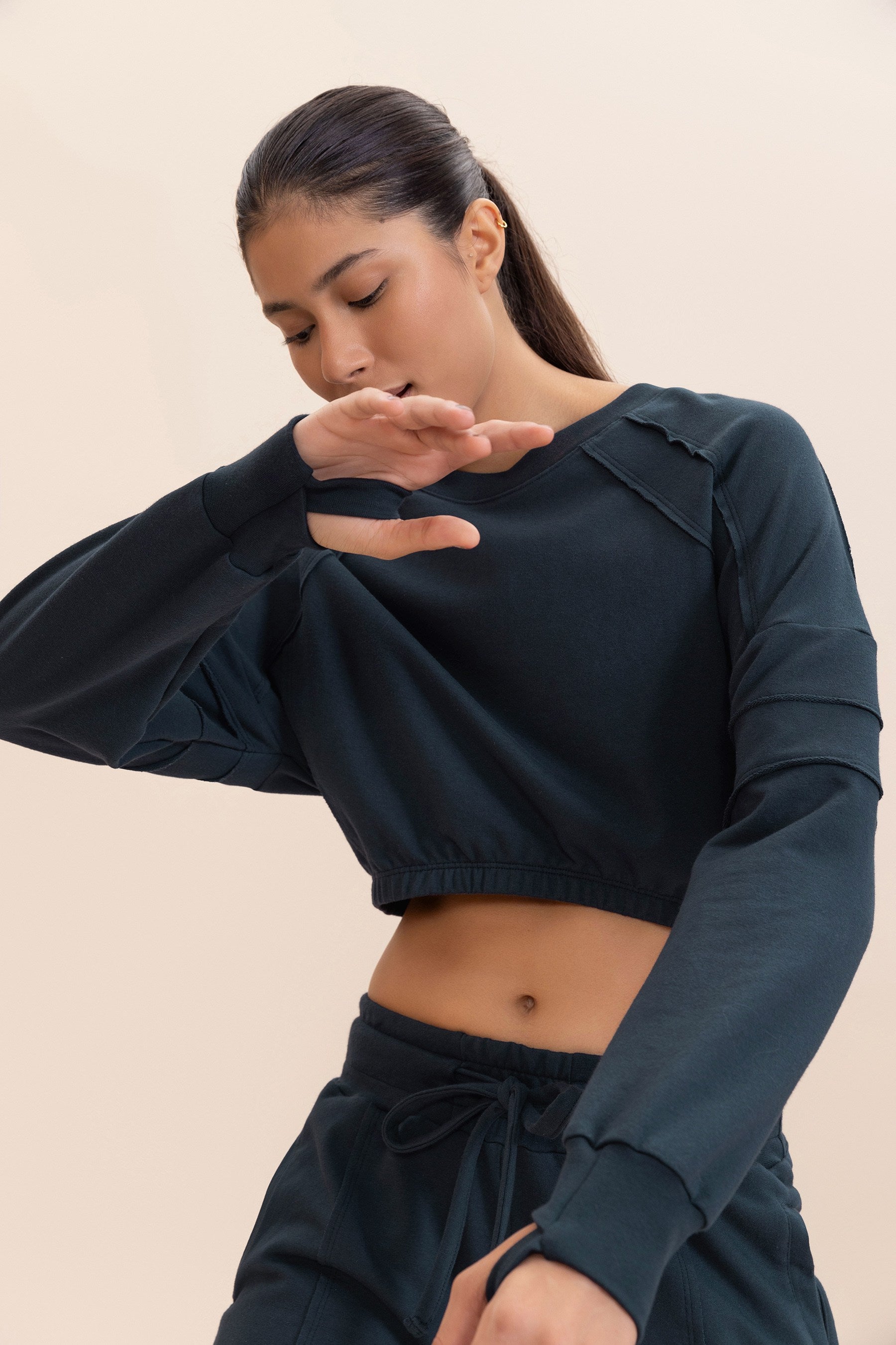Cropped Cut Jog Sweatshirt for Women - Soft Comfortable Oversized Pullover Hoodie for Casual Wear, Gym, and Lounge