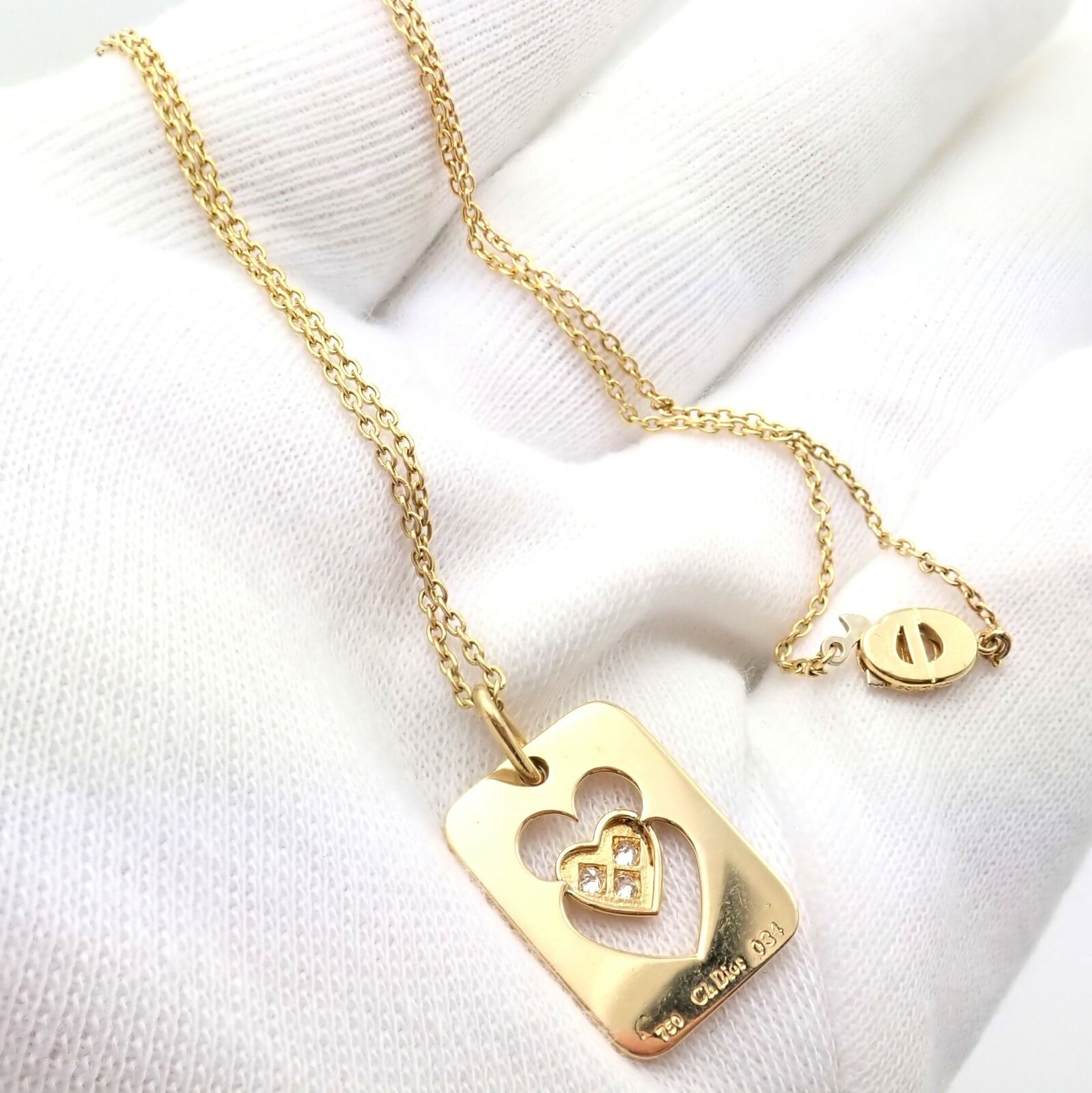 Exquisite Christian Dior 18k Yellow Gold Diamond Ace of Hearts Pendant Necklace - Luxury Jewelry Gift for Women - Perfect for Anniversaries & Special Occasions