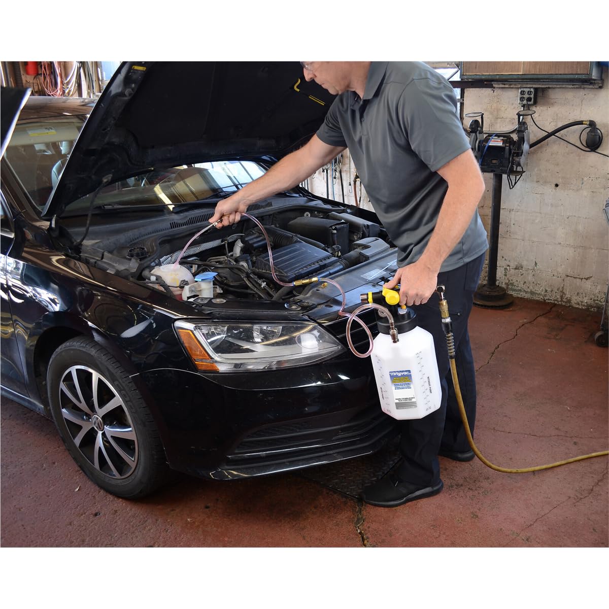 Mityvac MV7110 2.5 Gallon Fluid Extractor & Dispenser - 120 PSI for Evacuating, Refilling, Bleeding Hydraulic Brake/Clutch Systems | Works with Compressed Air, Vacuum or Positive Pressure | Ideal for Automotive Repair, DIY Maintenance & Fluid Transfer