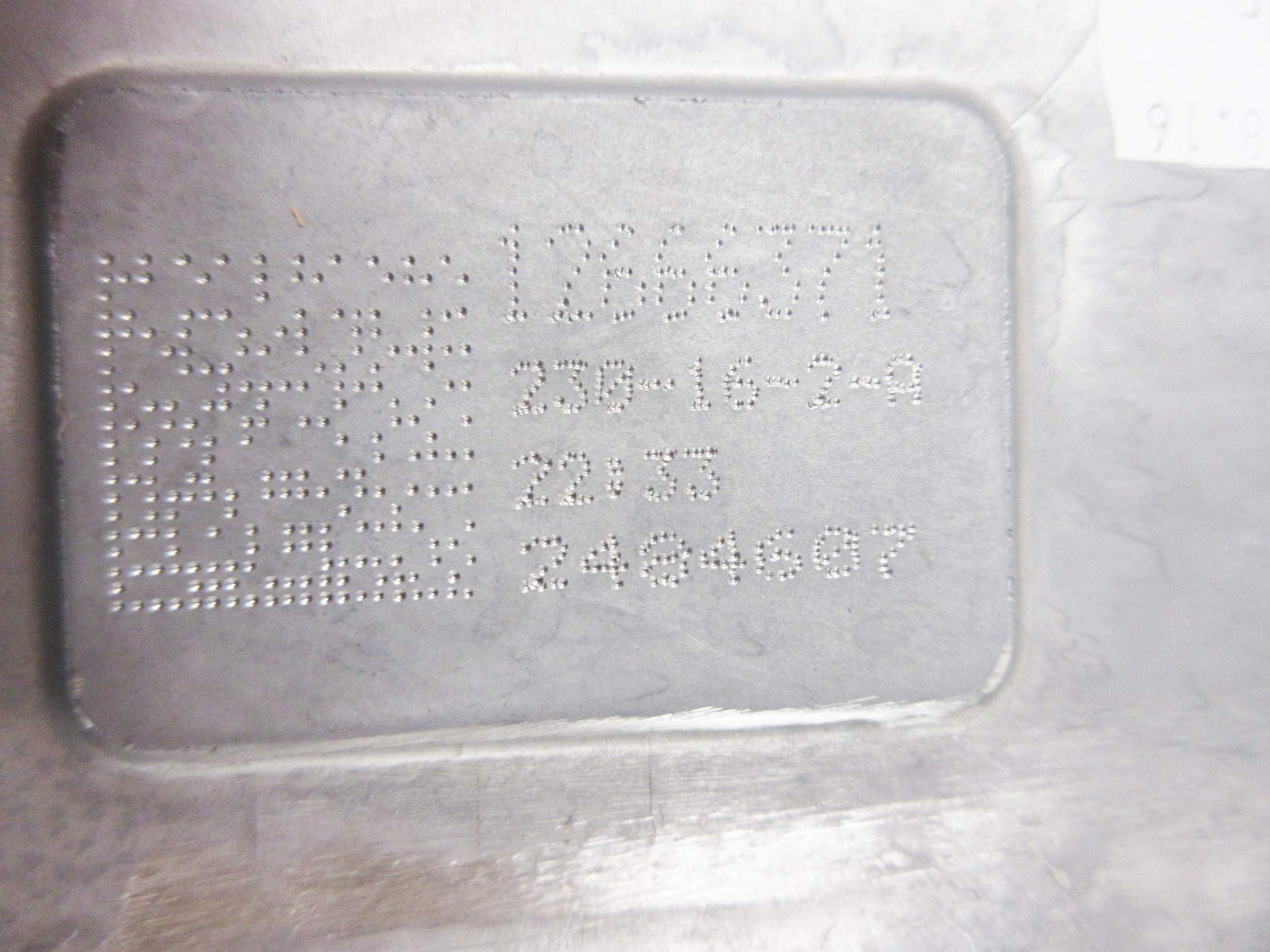 GM 12666371 Oil Pan with Oil Level Sensor - Replacement Part for GM Vehicles - Perfect for Engine Maintenance & Repair