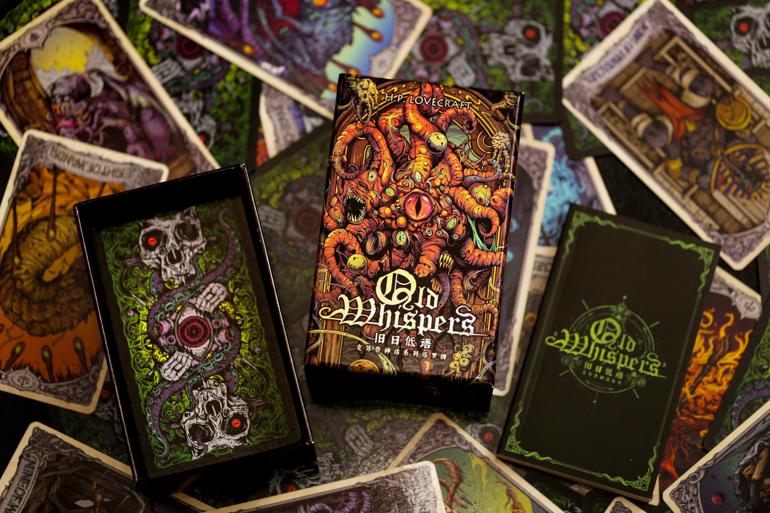 Cthulhu Tarot Cards Set - 78 Cards for Divination, Fate Forecasting & Board Games | Perfect for Psychic Readings, Gift Giving & Game Nights