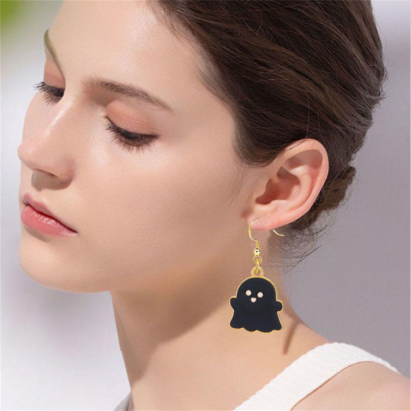 Happy Ghost Halloween Earrings for Women - Cute Black & White Ghost Earrings - Funny Kawaii Ghost Jewelry - Perfect for Halloween Parties & Costume Accessories