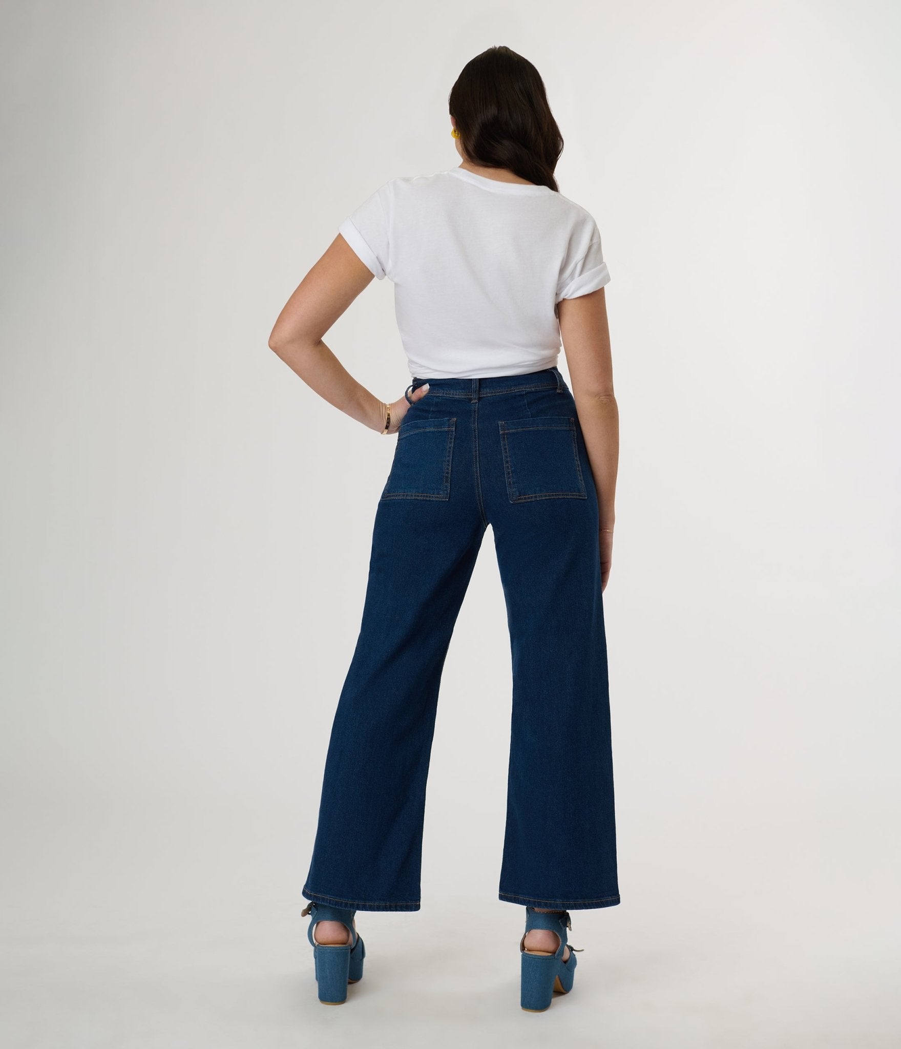 Stylish Dark Denim High Rise Wide Leg Jeans for Women - Trendy & Comfortable Bootcut Pants for Casual Outfits, Office Wear & Weekend Looks