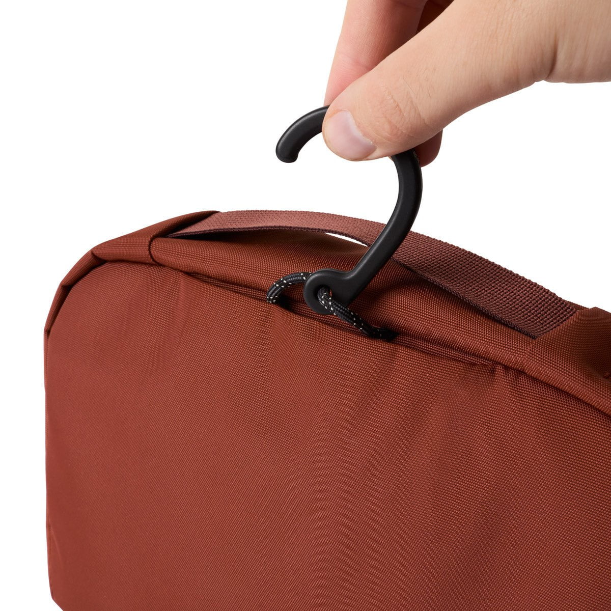 Bellroy Premium Hanging Toiletry Bag for Travel - Water-Resistant Organizer with Multiple Pockets for Toiletries, Cosmetics & Shaving Essentials - Perfect for Camping, Gym & Business Trips