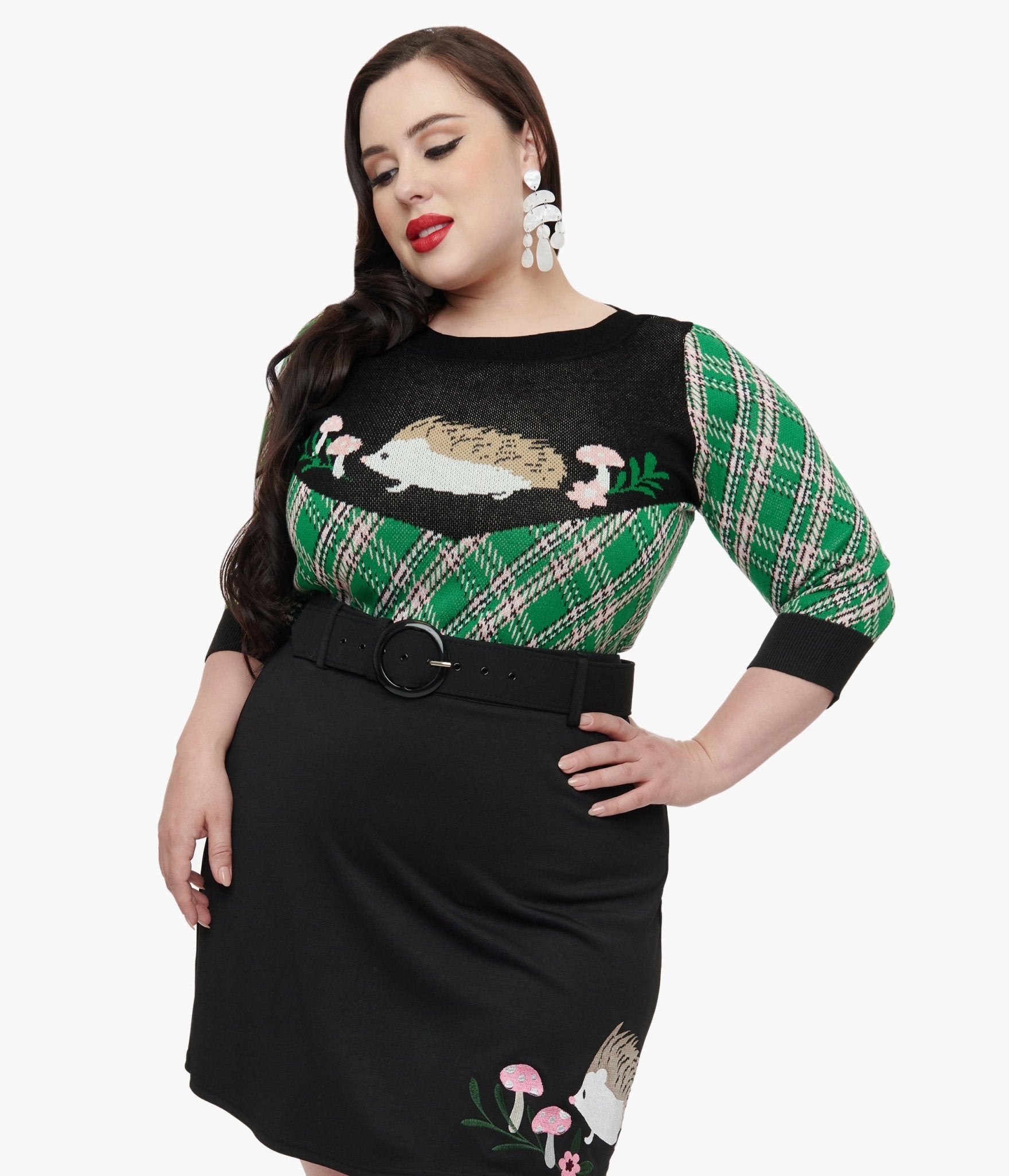 Smak Parlour Plus Size 1960s Green Plaid & Hedgehog Sweater - Vintage Inspired Oversized Knit Top for Women | Perfect for Fall Fashion, Casual Outfits & Retro-Themed Parties