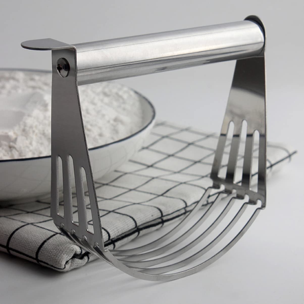 DOITOOL 2-Piece Pastry Blender and Dough Mixer Set - Stainless Steel Dough Cutter with Baking Scraper for Flaky Pie Crusts, Biscuits & Pastry - Perfect for Baking, Cooking & Kitchen Prep