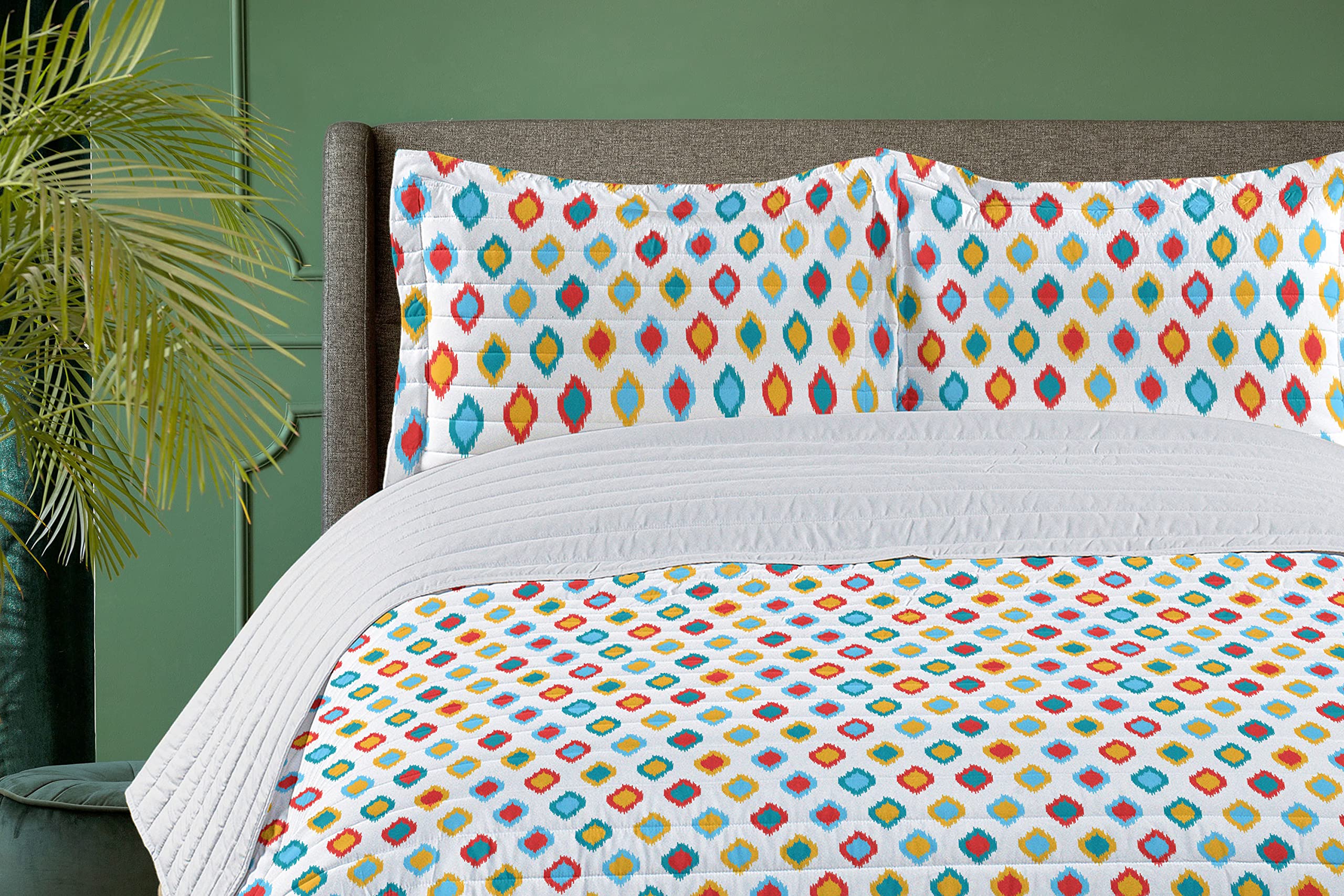 Lunarable Ikat Microfiber Bedspread Set - Queen Size Soft Bedding with Pillow Shams & Comforter, Traditional Oriental Ikat Patterns in Yellow White Blue - Perfect for Boho Chic Bedroom Decor, Guest Room Makeover, and Cozy Home Styling