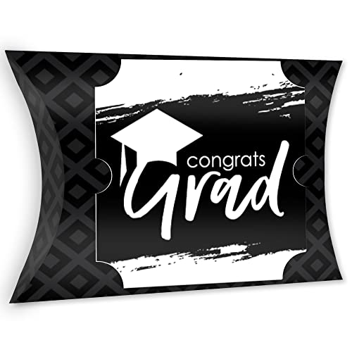 Black and White Grad