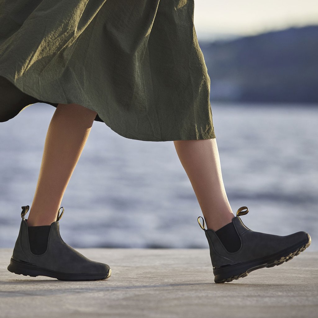 Blundstone 2143 Rustic Black Leather Chelsea Boots for Men - Comfortable & Durable Work Boots for Outdoor, Hiking, and Casual Wear