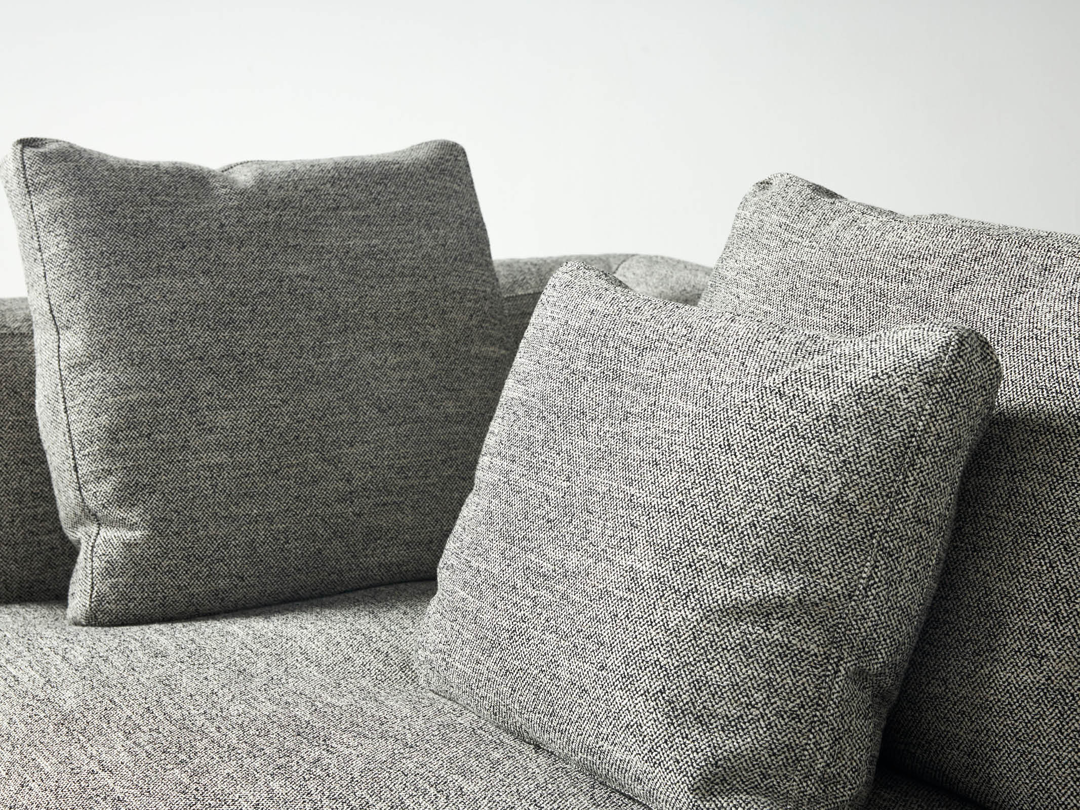 Ondine Plus Modular Sofa - Customizable Sectional Couch for Living Room, Lounge & Office - Modern Comfortable Furniture for Home Decor