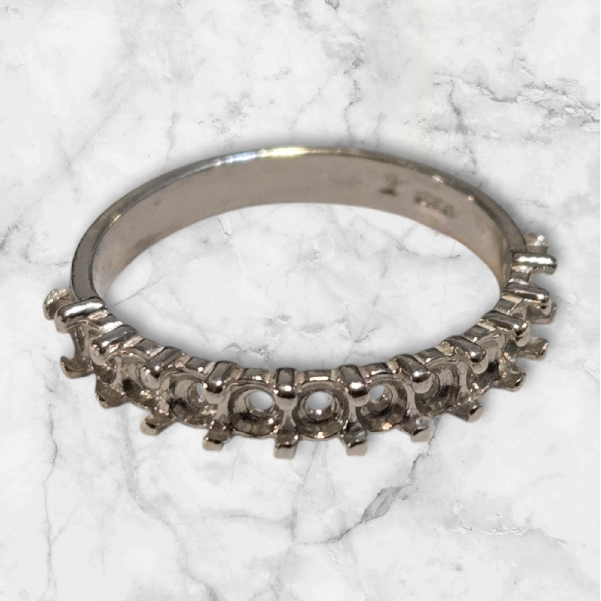Solid Sterling Silver or 14kt Gold Women's Anniversary Pre-Notched Blank Ring - 2.5mm Round Size 7 (Setting 163 425/143 425) - Perfect for Engagements, Weddings & Special Occasions