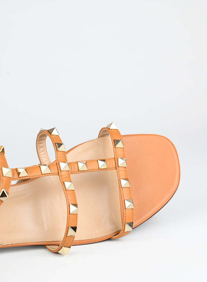 Valentino Beige Leather Gladiator Sandals Size 40 - Stylish & Comfortable for Summer Outings, Beach Trips & Casual Wear
