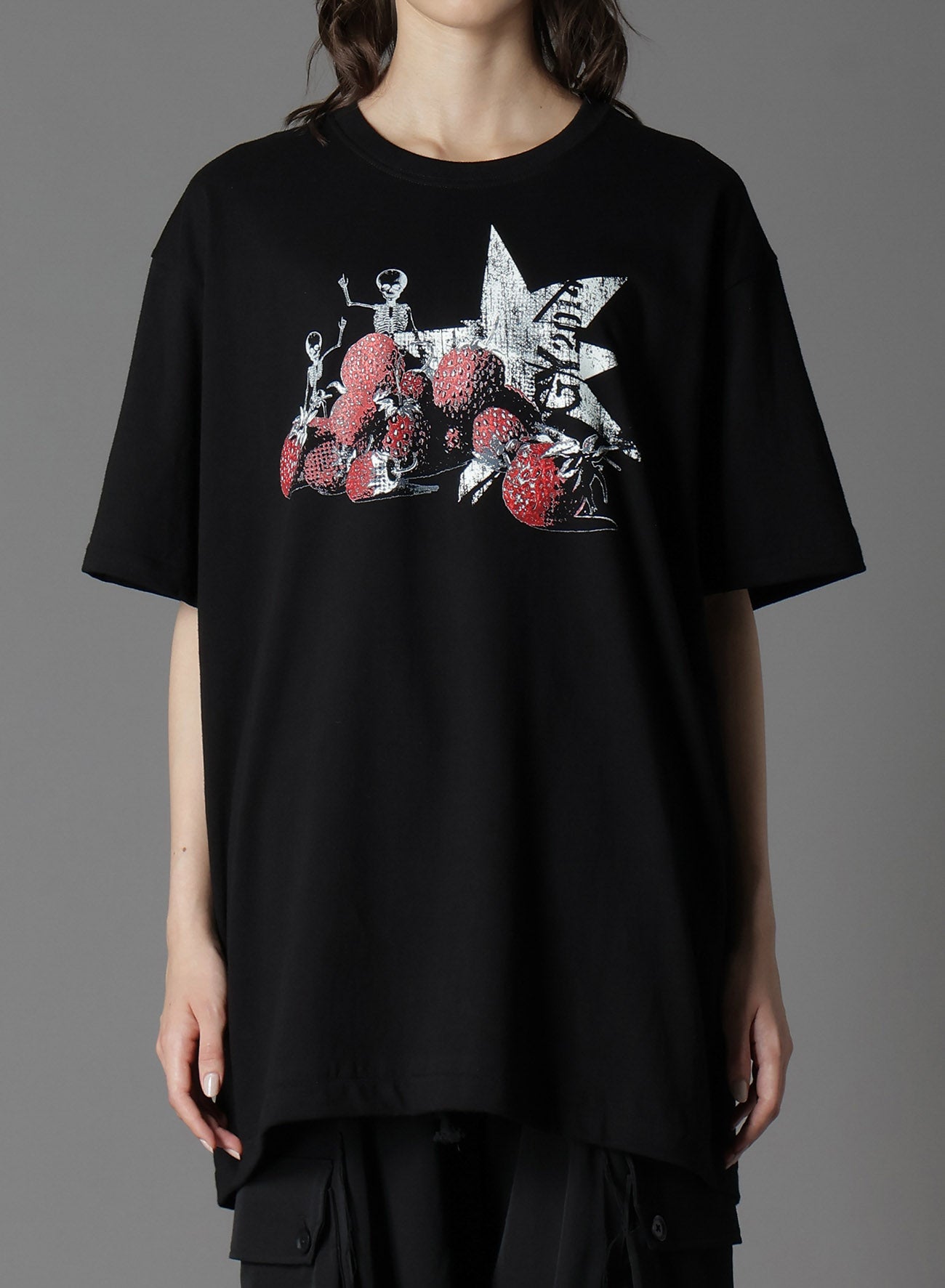 Skull Strawberry Cotton Jersey T-Shirt for Men & Women - Soft & Comfortable Casual Tee for Streetwear, Summer Outfits, and Everyday Wear