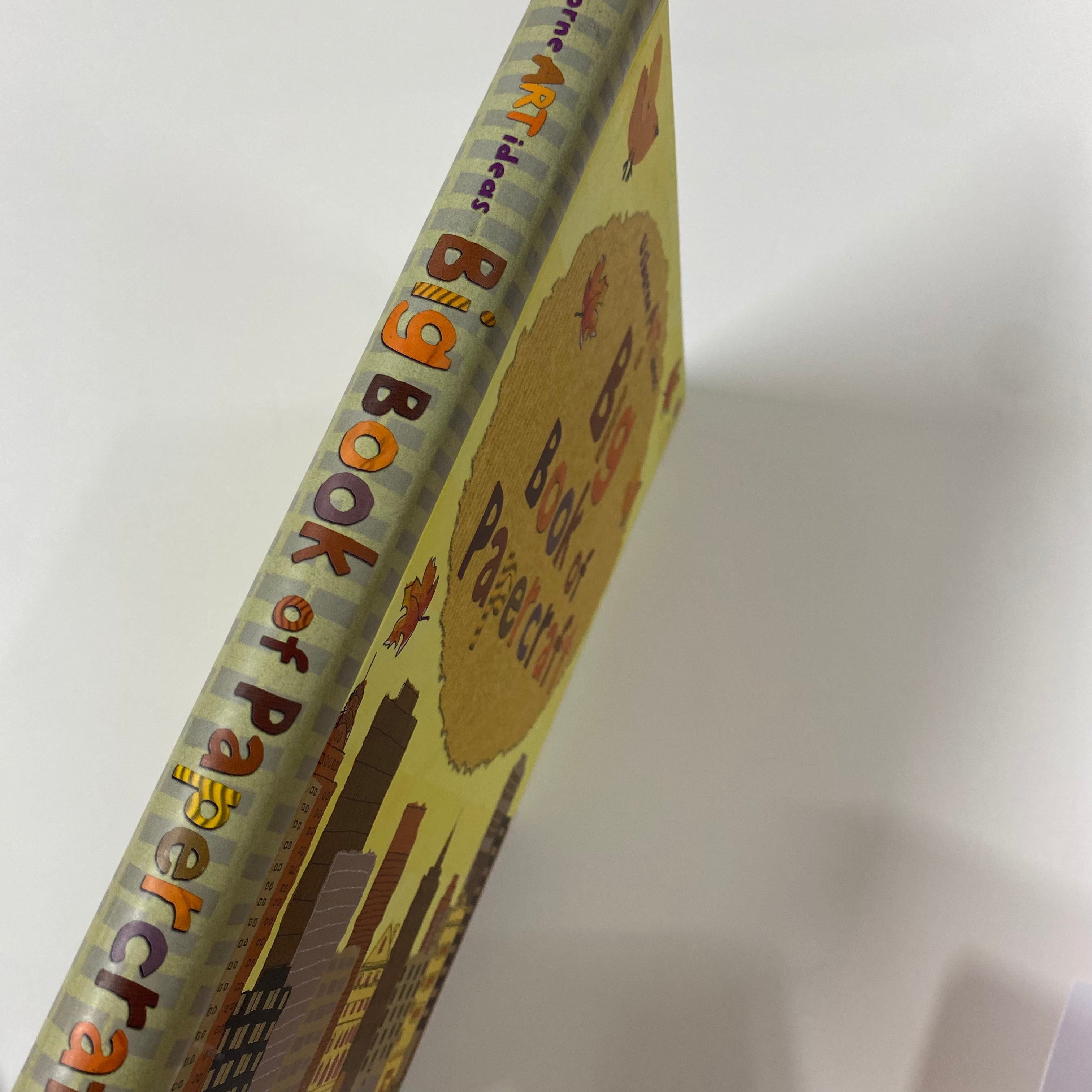 Big Book of Papercraft - 500+ Creative Paper Crafting Projects for Adults & Kids - DIY Origami, Scrapbooking, Card Making - Perfect for Home Decor, Gifts & Party Activities