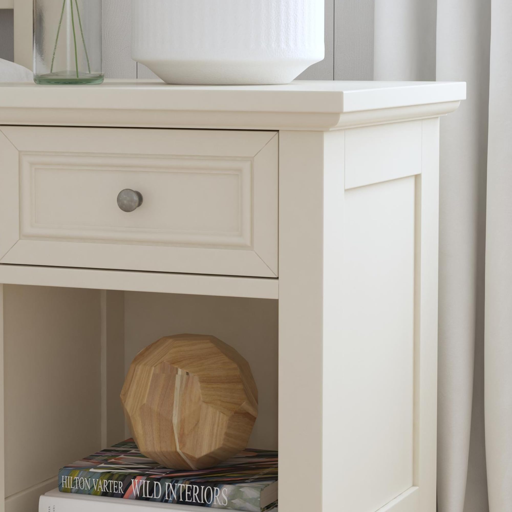 Homestyles Naples Off-White Nightstand with Drawer - Bedside Table for Bedroom, Living Room & Guest Room - Modern Storage Furniture with Smooth Gliding Drawer