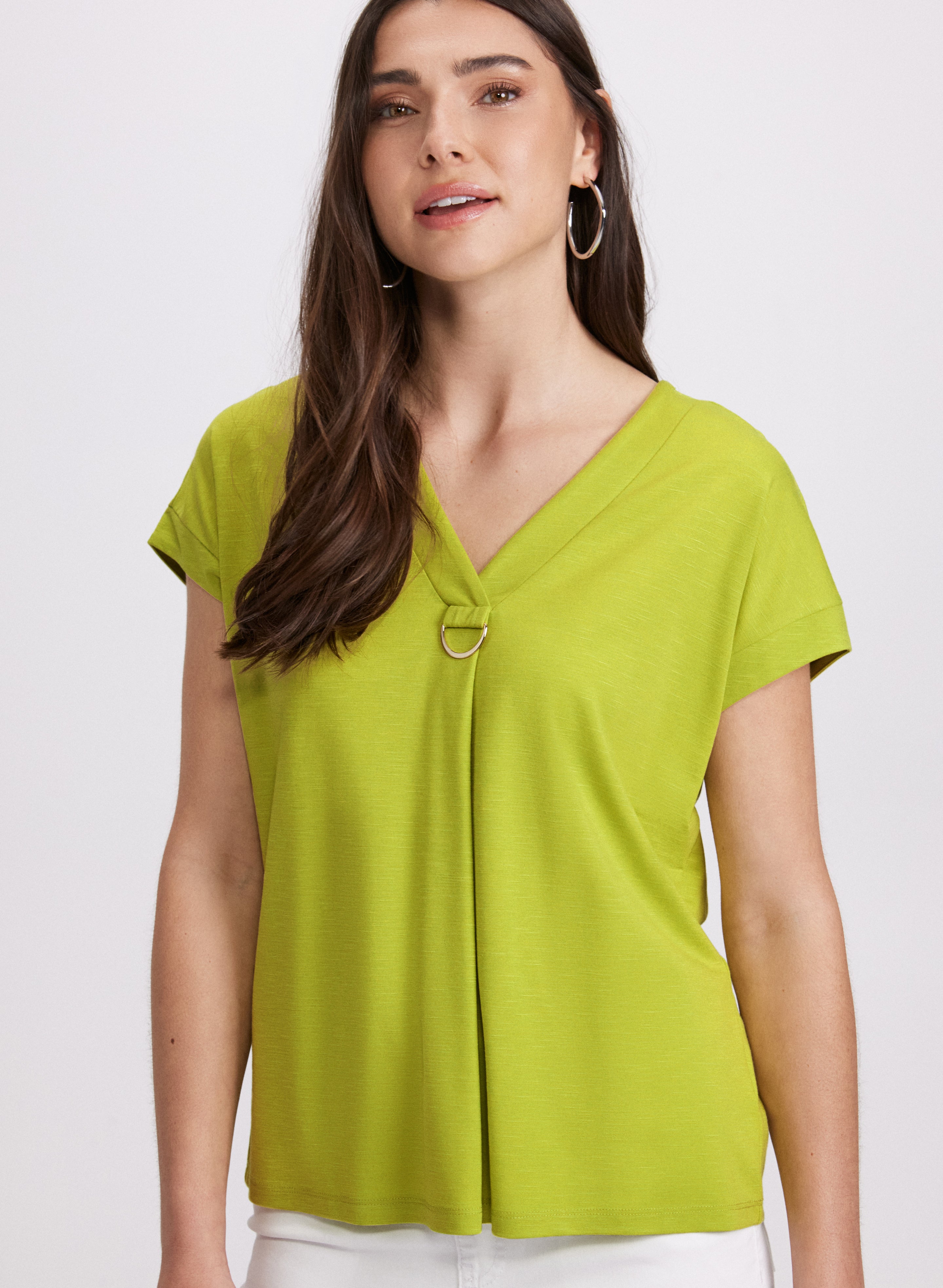 D-Ring T-Shirt for Women - Tropical Green Petite Sizing - Soft Cotton Casual Tee for Everyday Wear & Summer Outfits