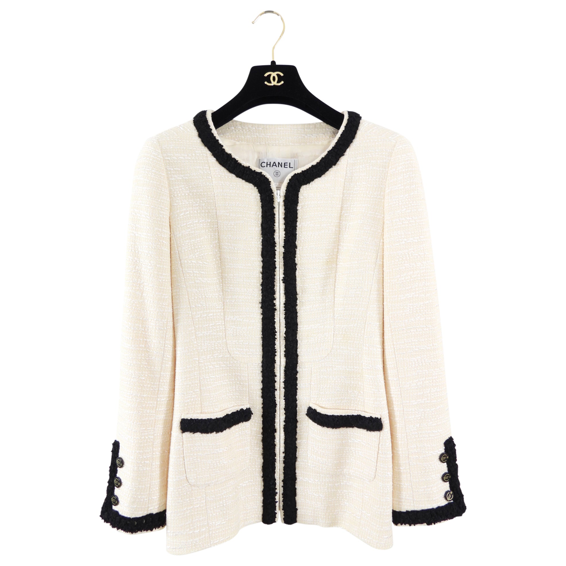 Vintage Chanel Ivory & Black Tweed Zip Fitted Jacket Size FR38 / US6 - Perfect for Luxury Fashion Collectors & Special Occasions