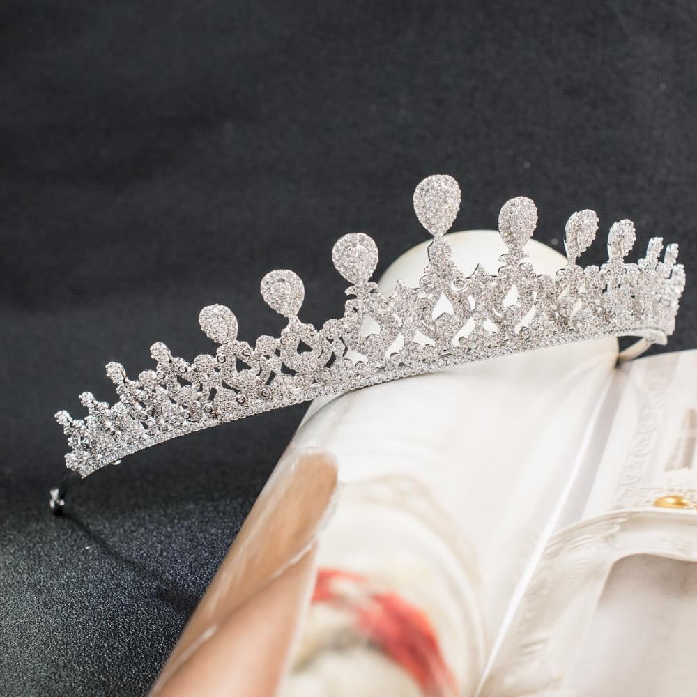 Elegant Cubic Zirconia Wedding Tiara Hair Jewelry - Bridal Crown for Bride, Prom, Pageant & Special Occasions - CH10142