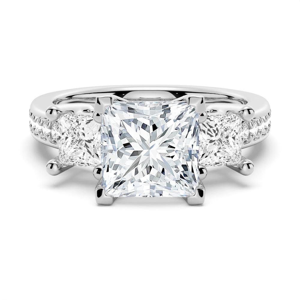 Princess Cut Three Stone Moissanite Engagement Ring - Vintage Style Wedding Band for Women, Perfect for Proposals, Anniversaries & Special Occasions