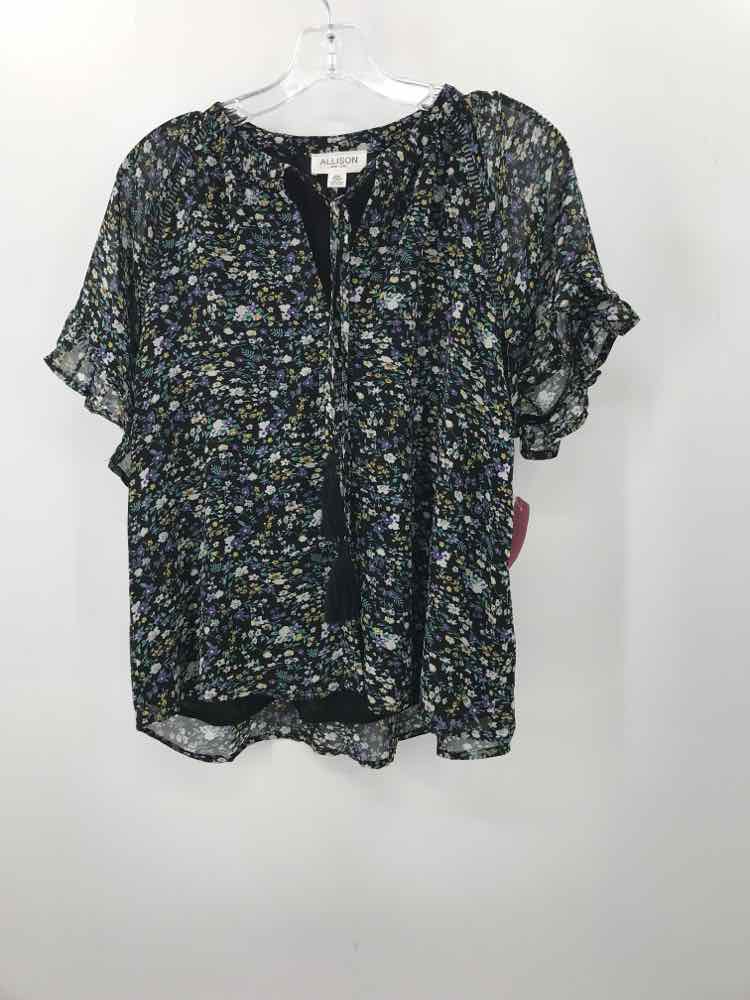 Vintage Floral Blouse Women's Medium Size - Allison Black Pre-Owned Top for Casual Wear, Office & Date Night Outfits