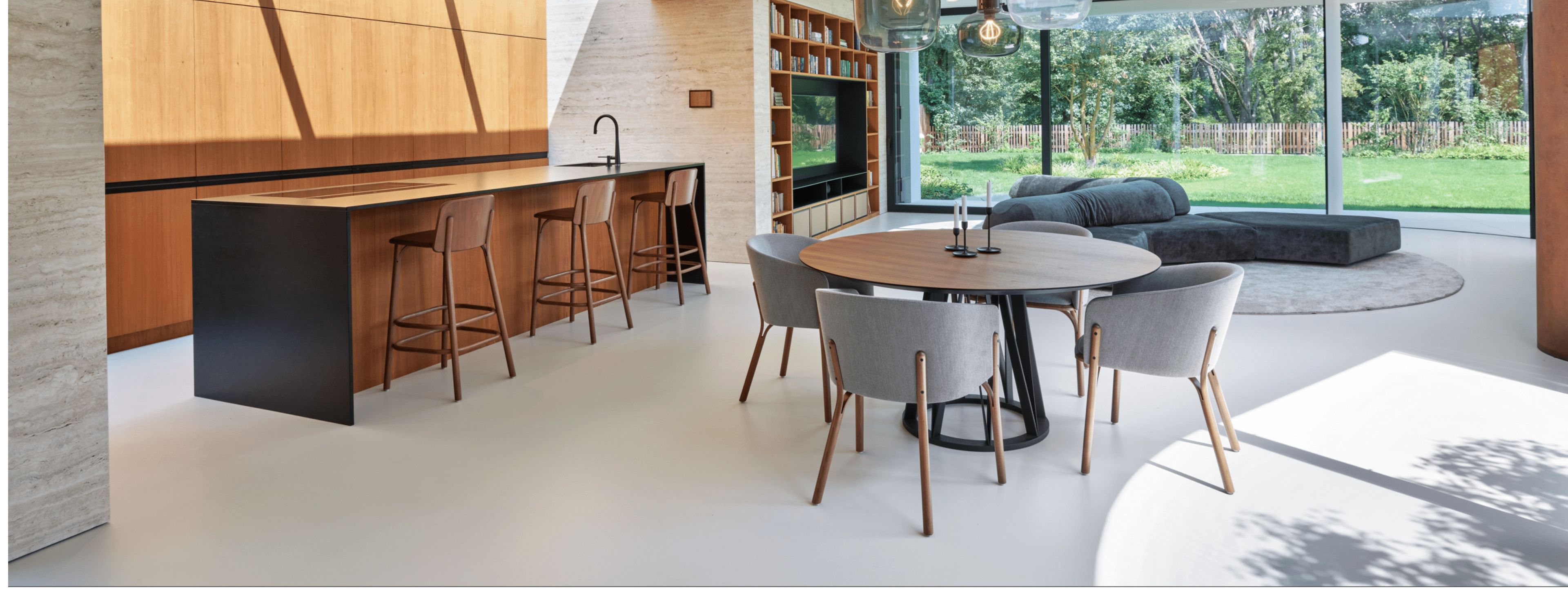 TON Split Bentwood Armchair - Modern Wooden Dining Chair for Home & Office - Perfect for Dining Rooms, Kitchens, and Workspaces