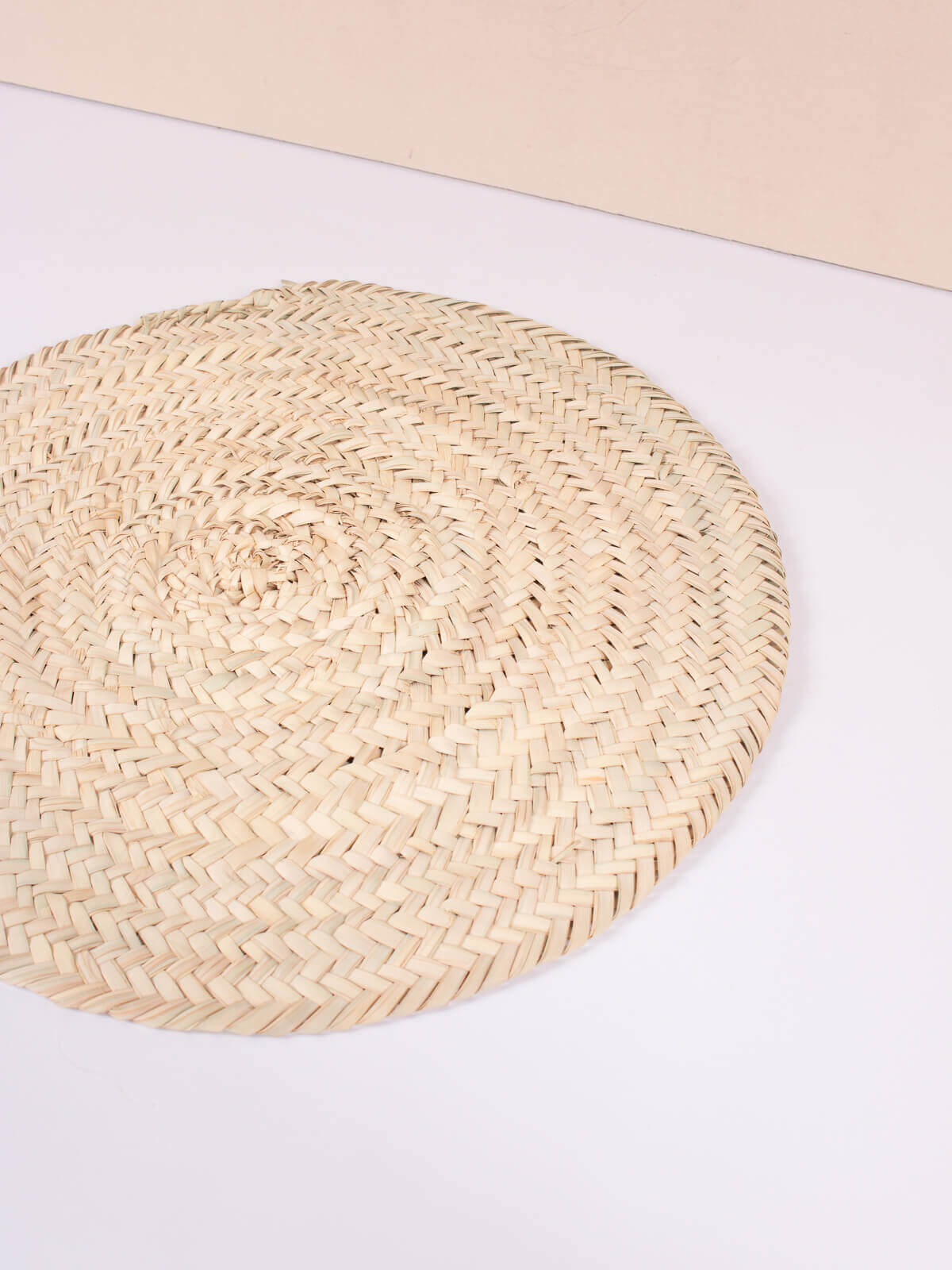 Eco-Friendly Palm Leaf Placemats Set of 6 - Natural & Durable Round Table Mats for Dining - Perfect for Indoor/Outdoor Use, Parties, Weddings, and Home Decor