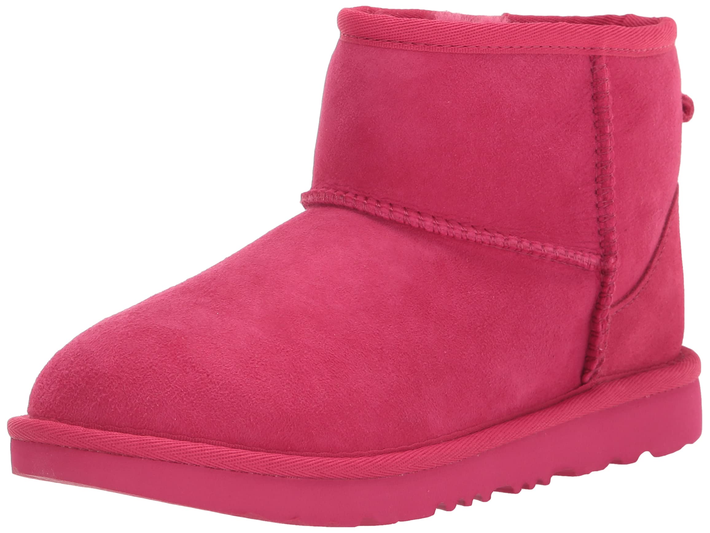UGG Unisex Kids' Classic Mini II Fashion Boots - Warm Winter Snow Boots for Boys & Girls - Perfect for School, Outdoor Play & Cold Weather