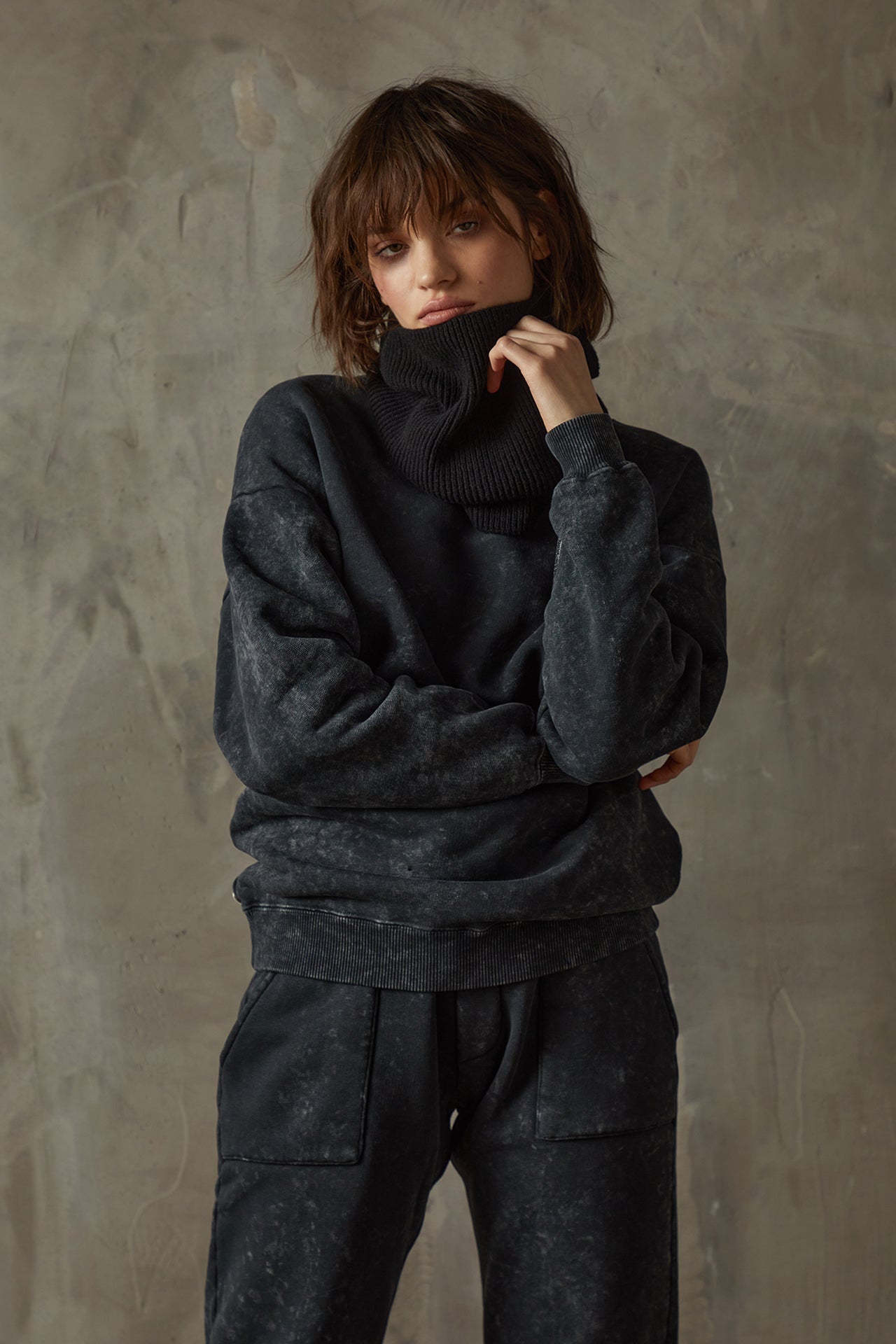 530 Washed Black Women's Sweatshirt - Soft & Comfortable Pullover for Casual Wear, Lounge & Everyday Outfits