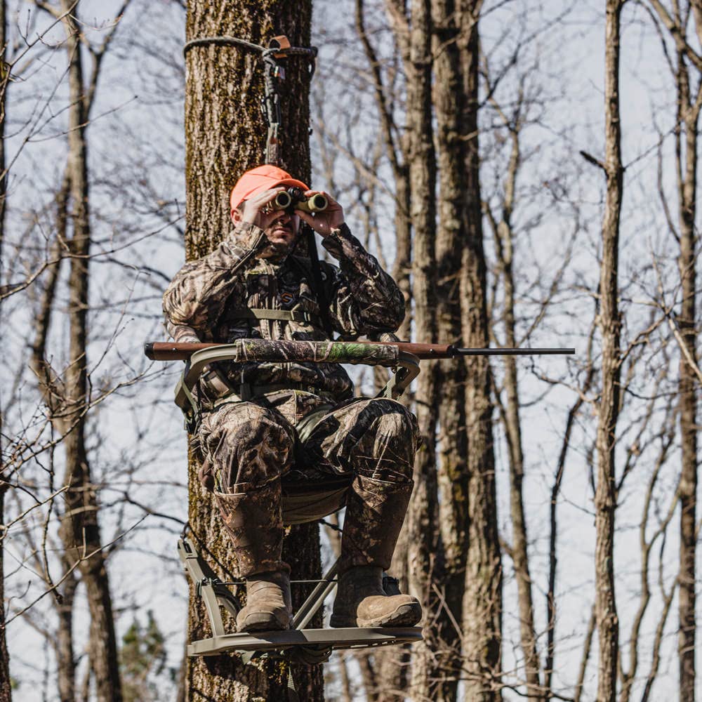 Summit Treestands Viper SD Climbing Treestand - Lightweight Hunting Tree Stand with Comfortable Seat & Secure Cable System | Camouflage Design for Deer Hunting & Outdoor Adventures