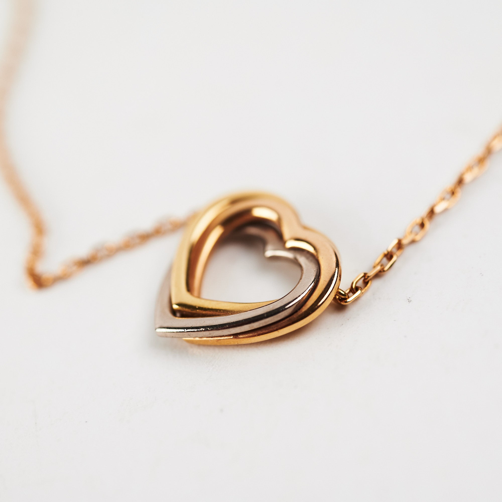Vintage Cartier Open Heart Trinity Necklace 18K Gold - Elegant Jewelry Gift for Women, Perfect for Anniversaries & Special Occasions