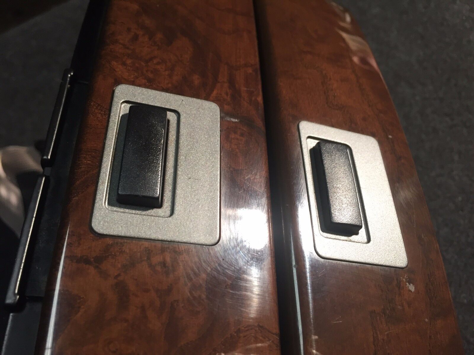 2002-2005 BMW 745i E65 Genuine OEM Wooden Dash Trim & Storage Tray (Part #7032886) - Premium Interior Upgrade for Luxury Car Enthusiasts | Perfect for Restoration & Customization Projects