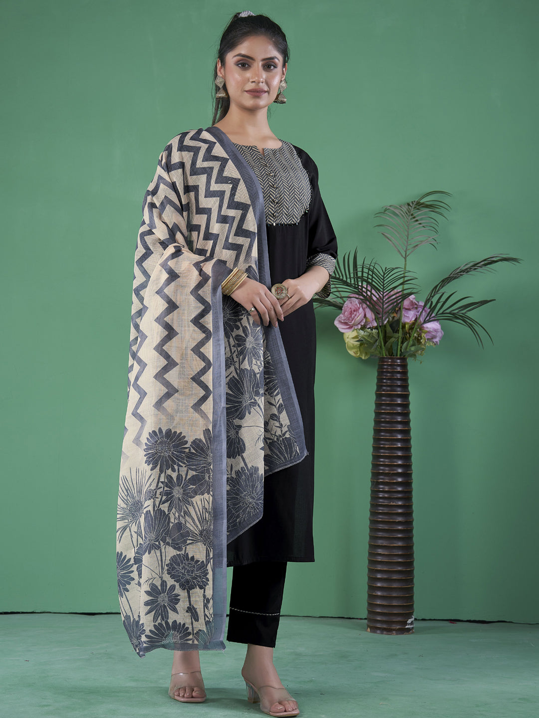 Elegant Black Designer Pant Suit with Printed Embroidery Work - Perfect for Weddings, Parties & Formal Events