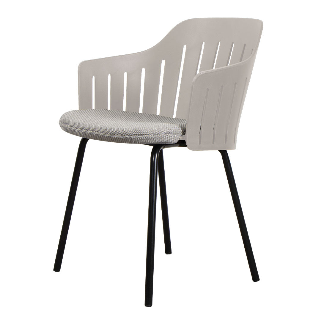 **Best Outdoor Lounge Chair with 4 Legs & Comfortable Seat Cushion - Perfect for Patio, Garden, Poolside & Backyard Relaxation**