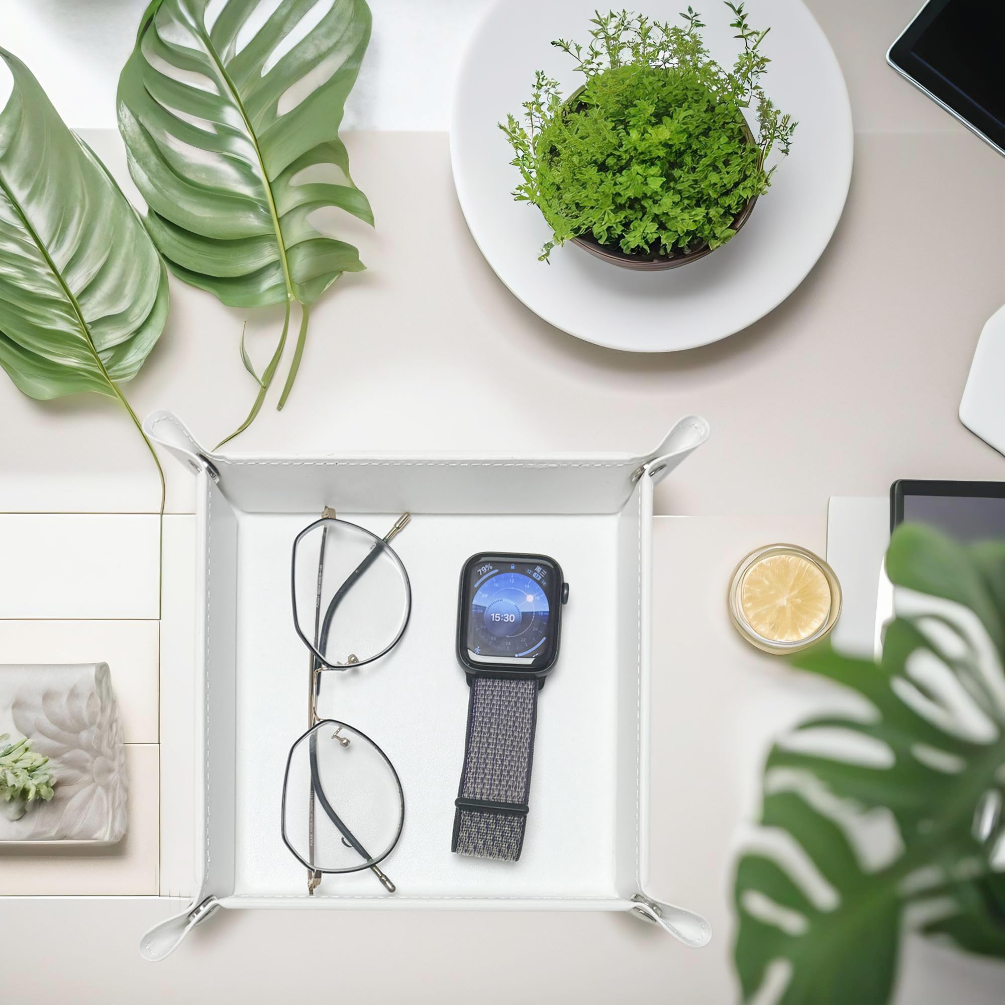 UnionBasic Small Valet Tray - Jewelry Organizer for Rings, Watches & Earrings | Entryway Catchall for Coins, Keys & Change | Nightstand Bedside Organizer | Electronic Gadgets Tray - White | Perfect for Home Décor & Gift Giving