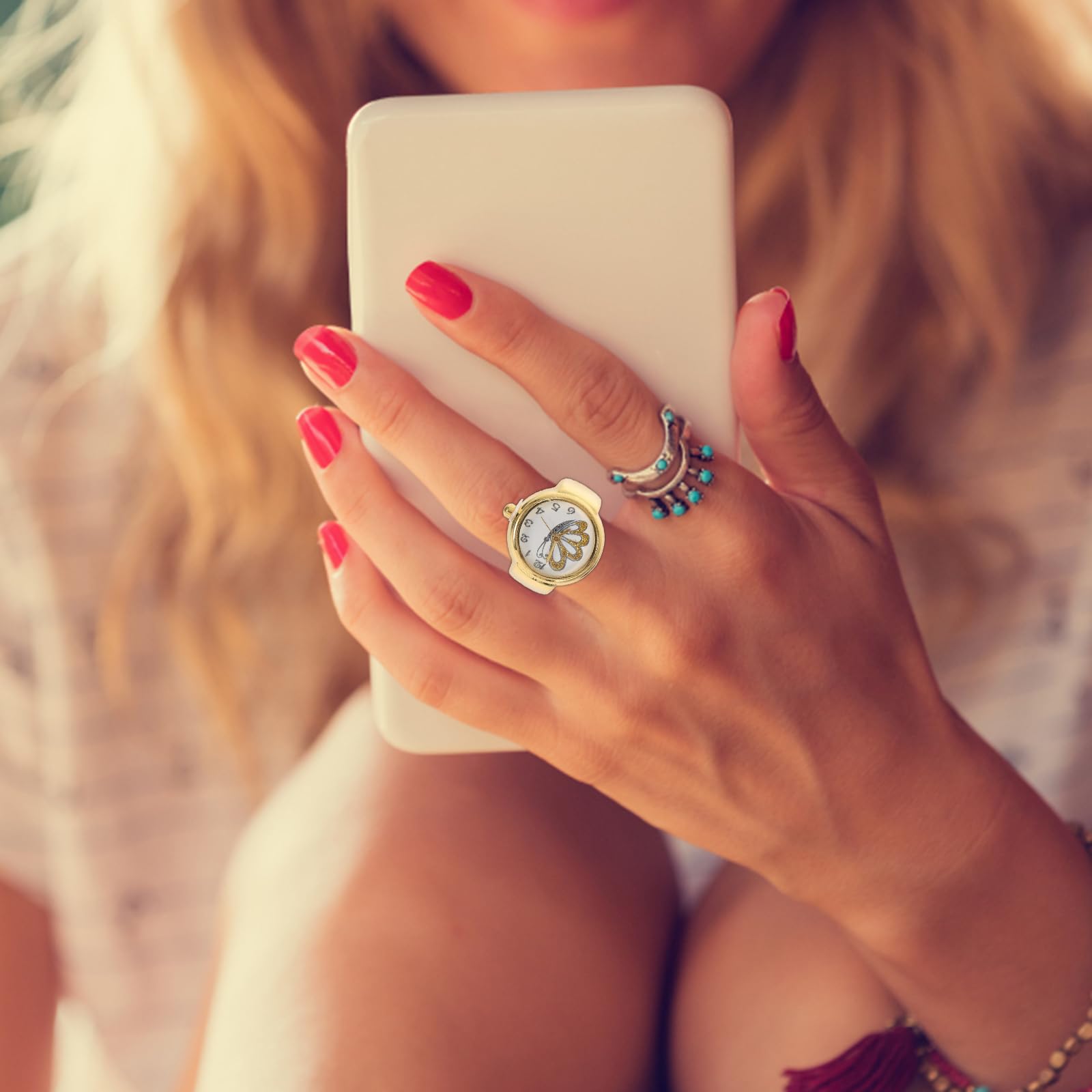 Elegant Gold Butterfly Finger Ring Watch - Vintage Round Quartz Timepiece for Women & Men - Perfect for Weddings, Valentines Day & Special Occasions