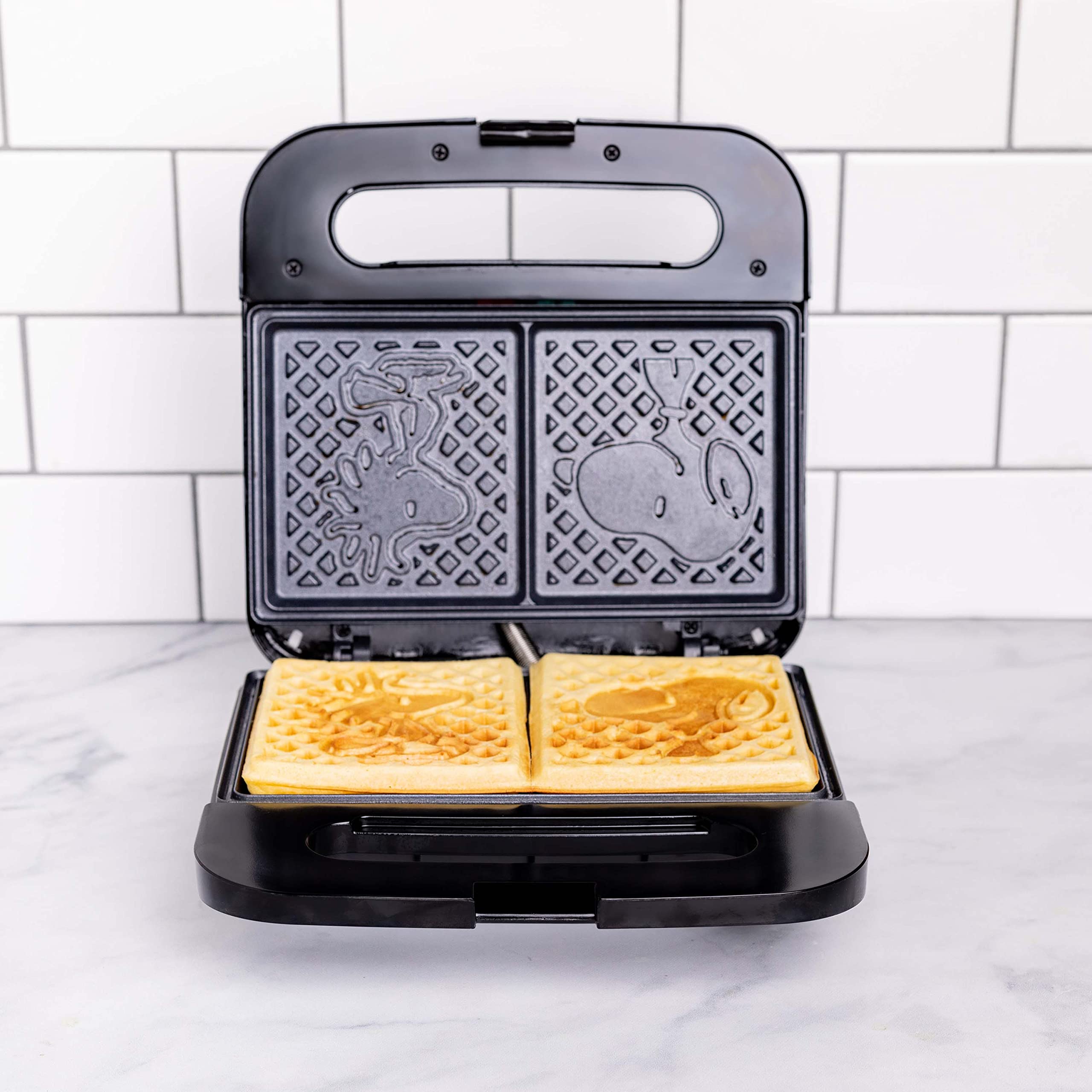 Peanuts Waffle Maker by Uncanny Brands - Create Snoopy & Woodstock Shaped Waffles - Non-Stick Electric Kitchen Appliance for Breakfast, Kids Parties & Themed Events
